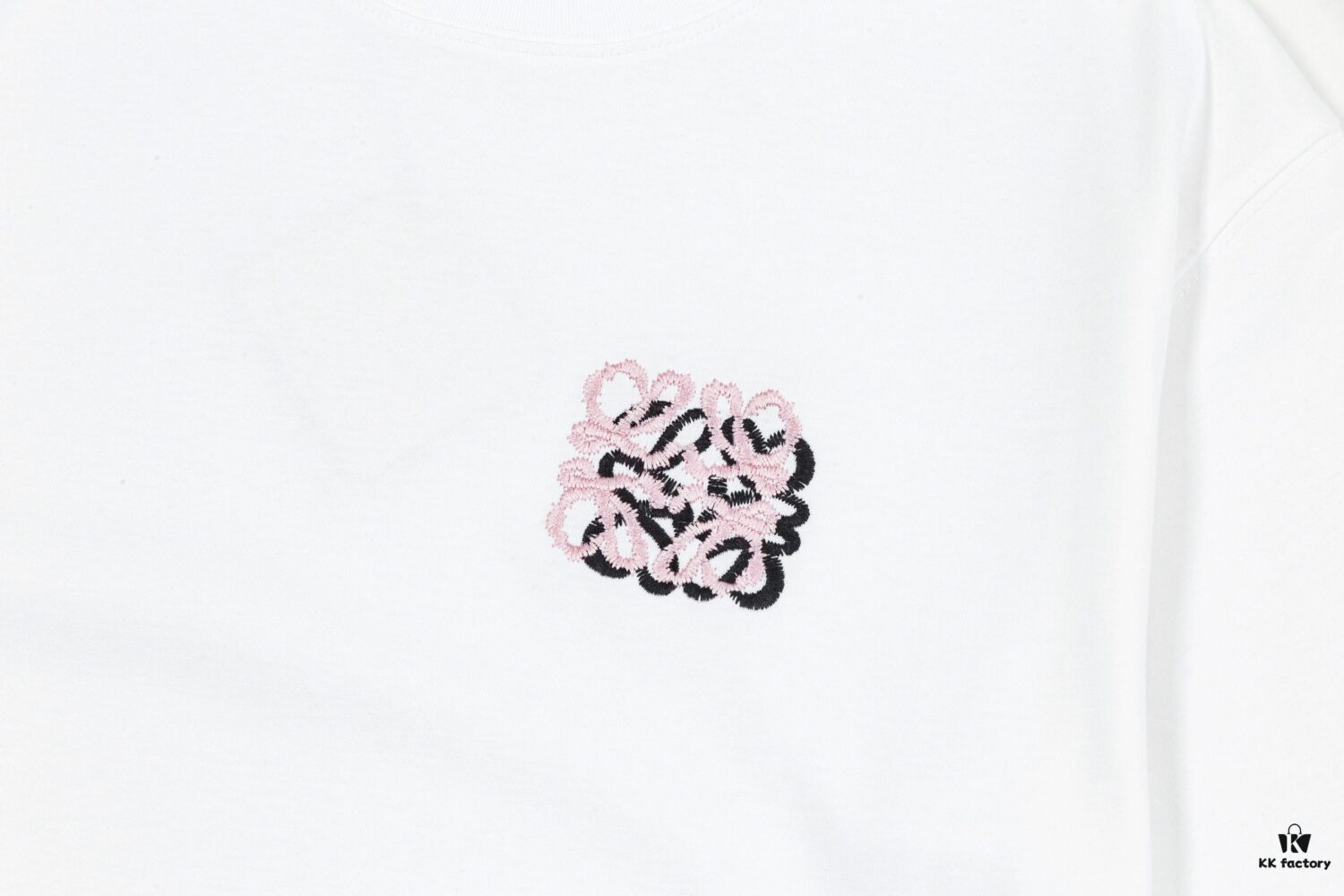 693136e4908475d562cd9937 Gucci Embroidered Short Sleeve T-Shirt (Top Quality Version, Different from Standard Stock)