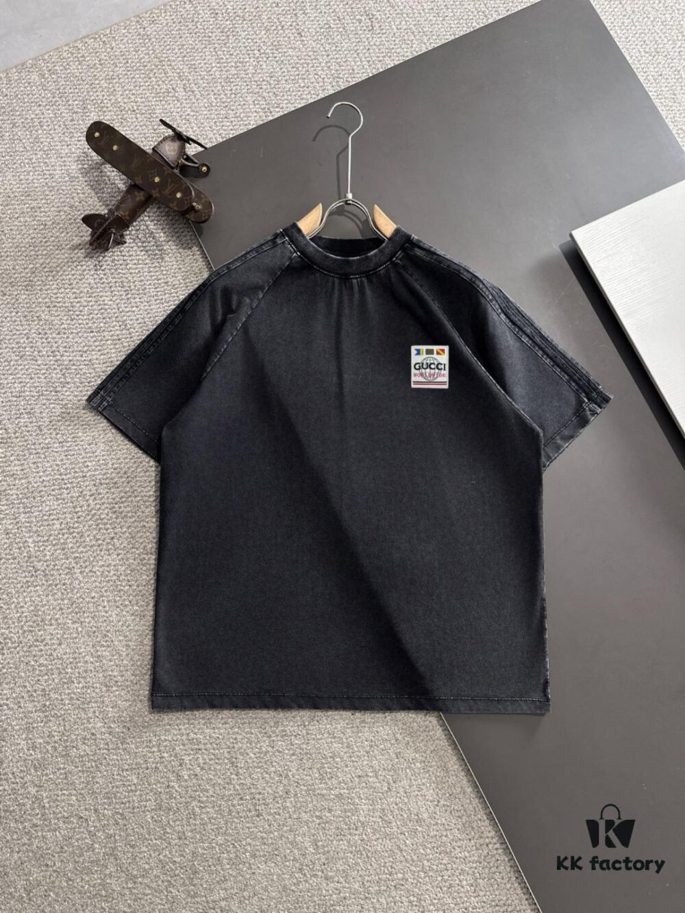 69313847908475d562cd99ad High-Quality GUCCI 2025 Spring/Summer New Men's Tie-Dye Washed Short-Sleeve T-Shirt