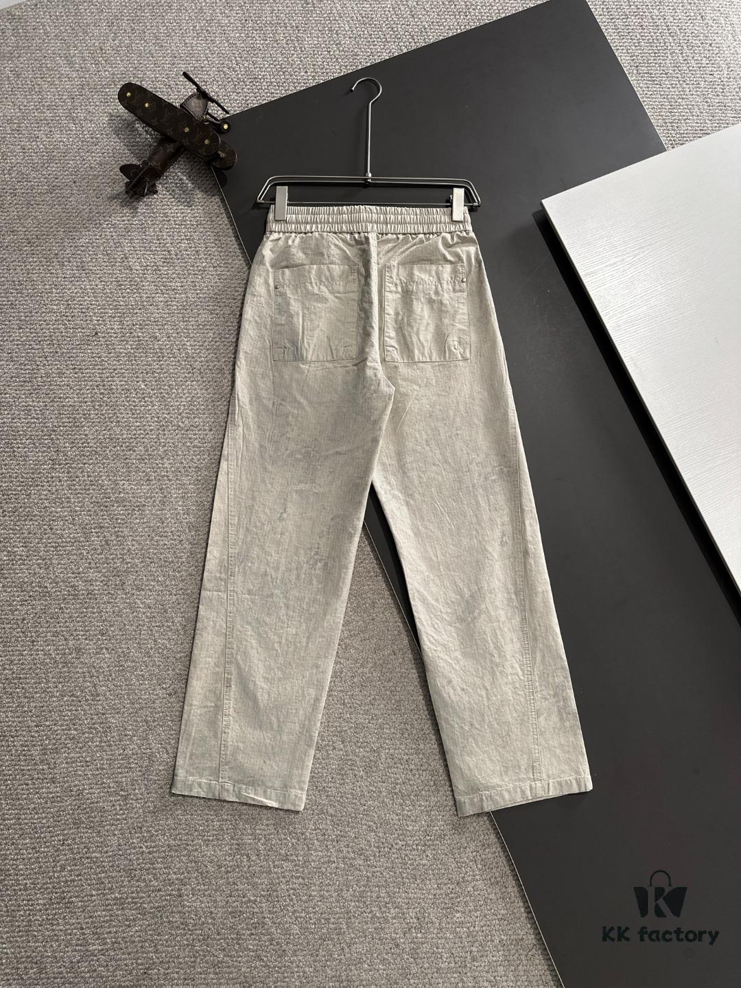 69313912908475d562cd99e0 GUCCI 2025 Spring/Summer New Arrival Elastic Waist Casual Pants, Lightweight Custom Counter Fabric, Breathable and Highly Comfortable, Exquisitely Designed with Brand Identity, Premium Quality, Soft and Smooth Texture, Featuring a Relaxed Cut with Excellent Fit