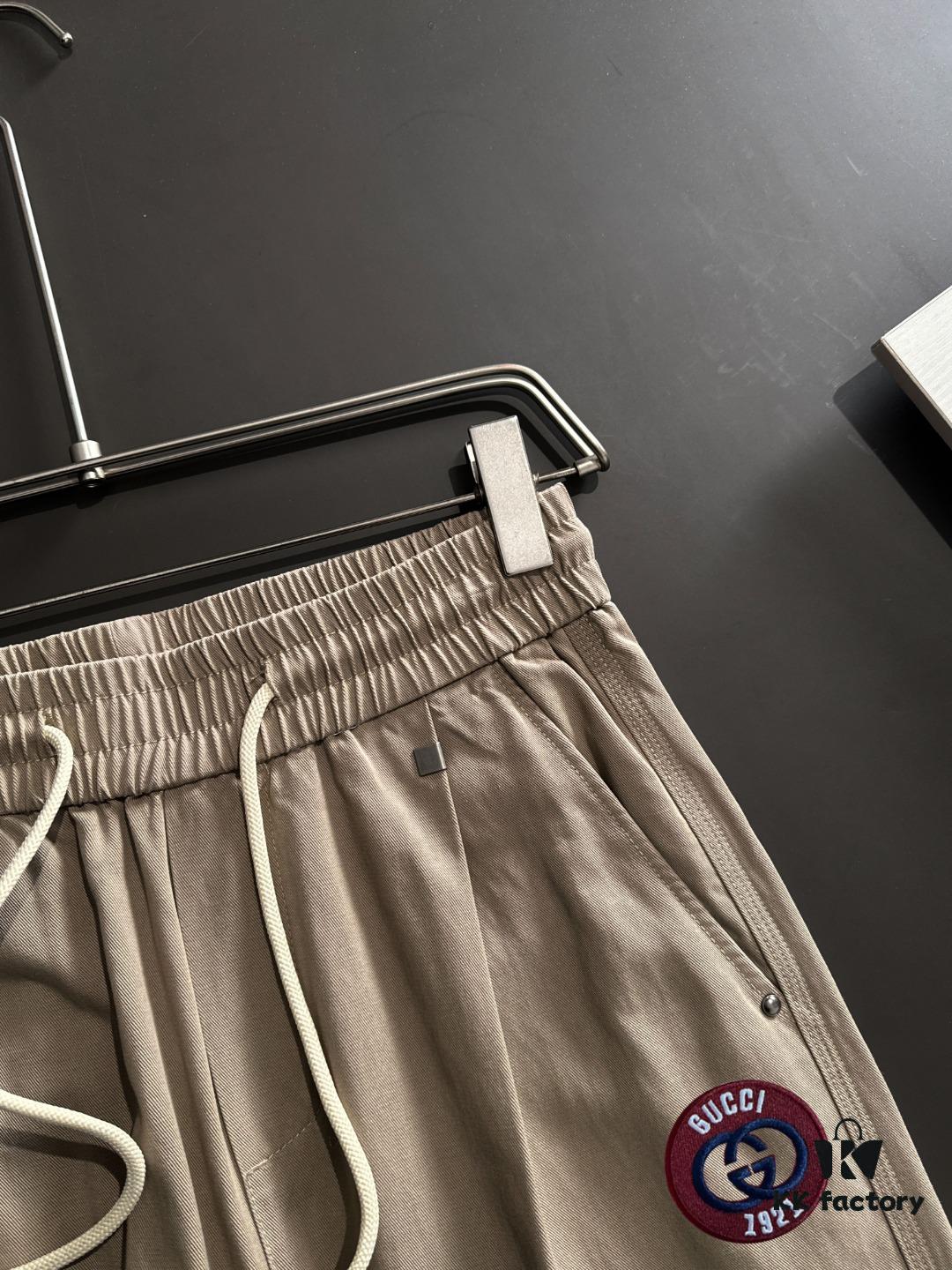 69313a17908475d562cd9a2f GUCCI 2025 Spring/Summer New Elastic Waist Casual Pants, Lightweight Custom Counter Fabric, Breathable and Comfortable, Exquisite Details, Brand Design Concept, High-Quality Craftsmanship, Soft and Smooth Texture, Leisure Cut with Excellent Fit