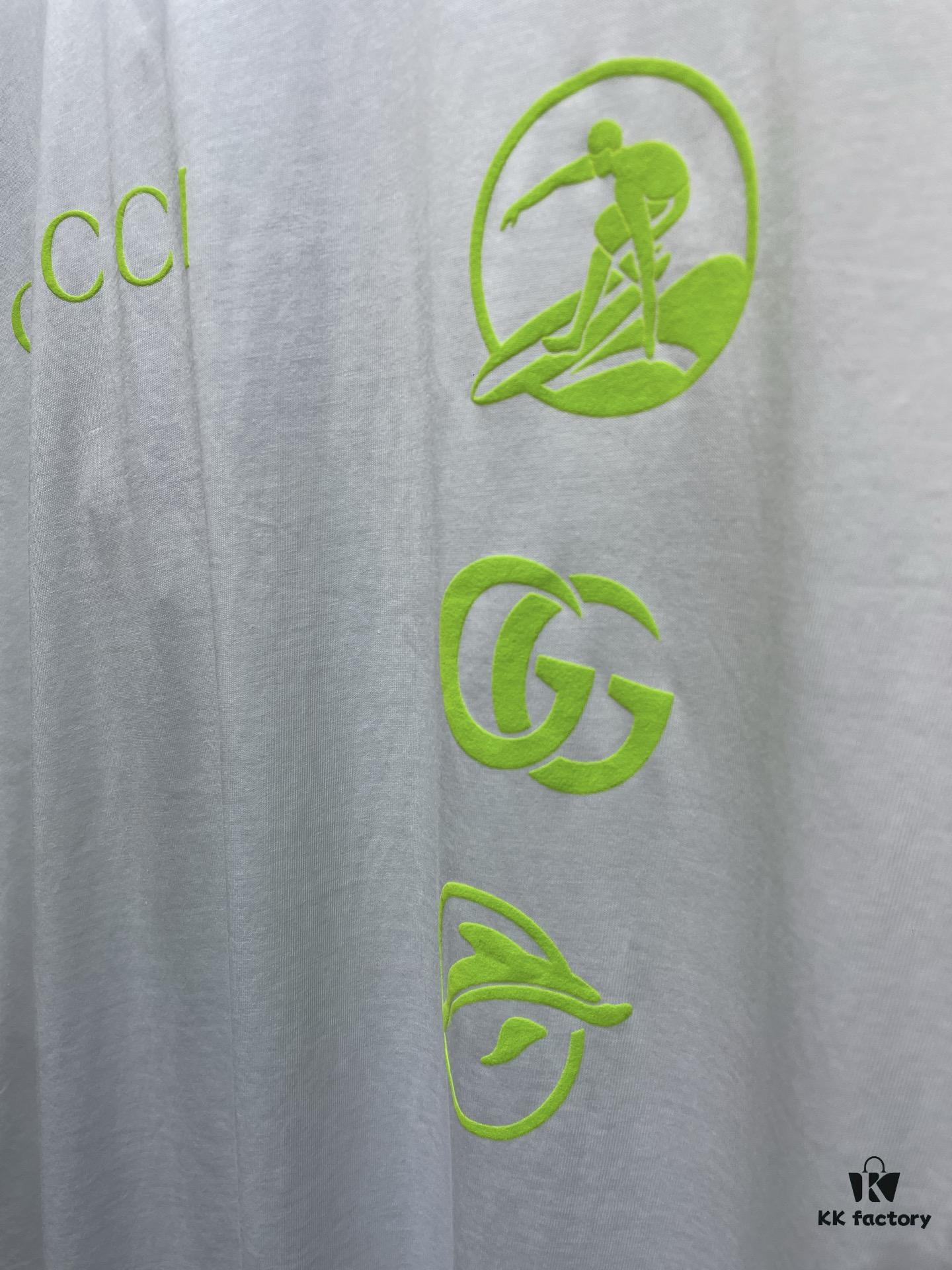69313c60908475d562cd9ae7 Gucci 25SS New Arrival Oversized T-Shirt Crafted from Garment-Dyed Knit Cotton, Featuring Gucci Logo Print on Front and Gucci Surfer Print on Back