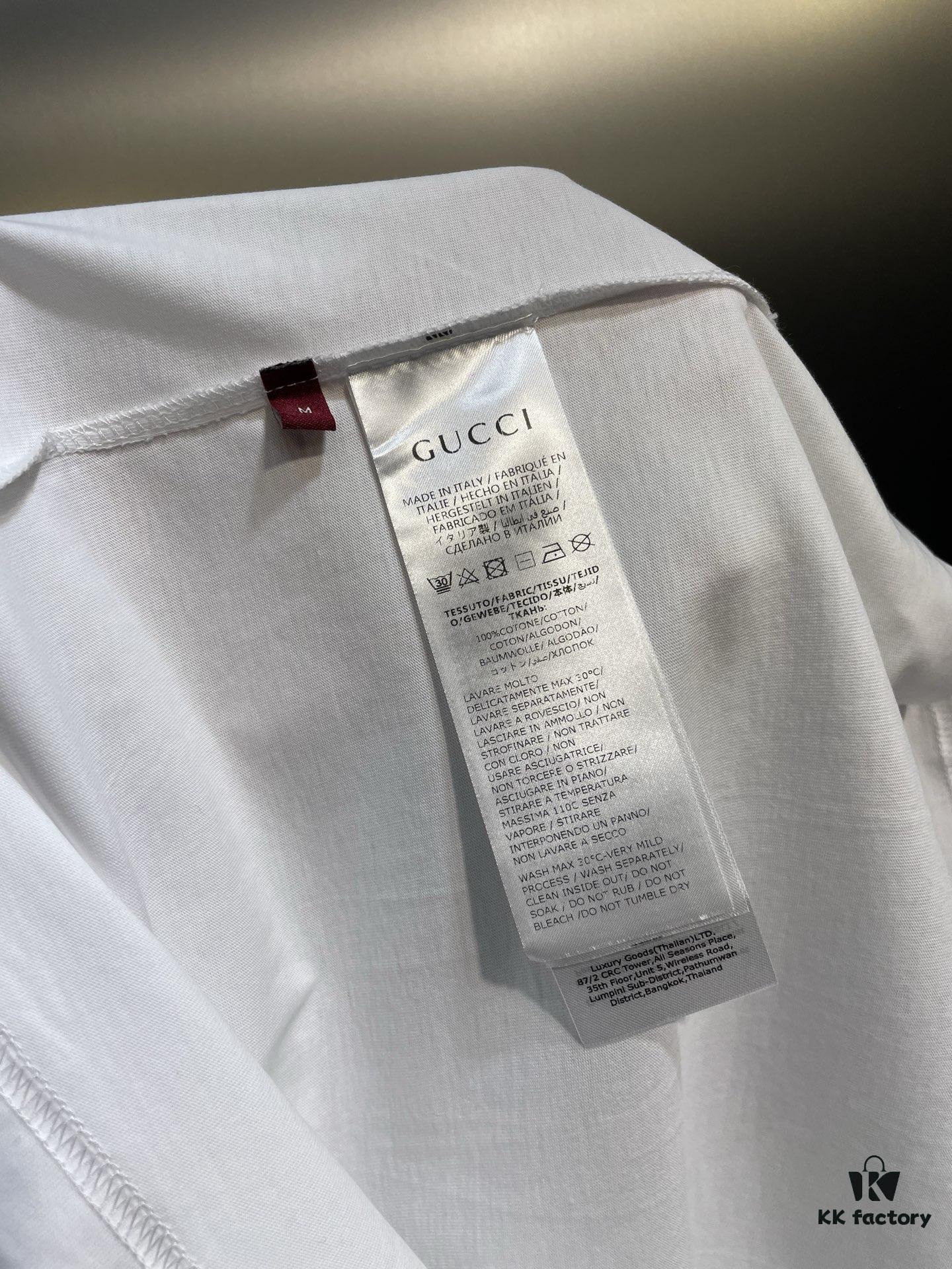 69313c6c908475d562cd9aec Gucci 25SS New Arrival Oversized T-Shirt Crafted from Garment-Dyed Knit Cotton, Featuring Gucci Logo Print on Front and Gucci Surfer Print on Back