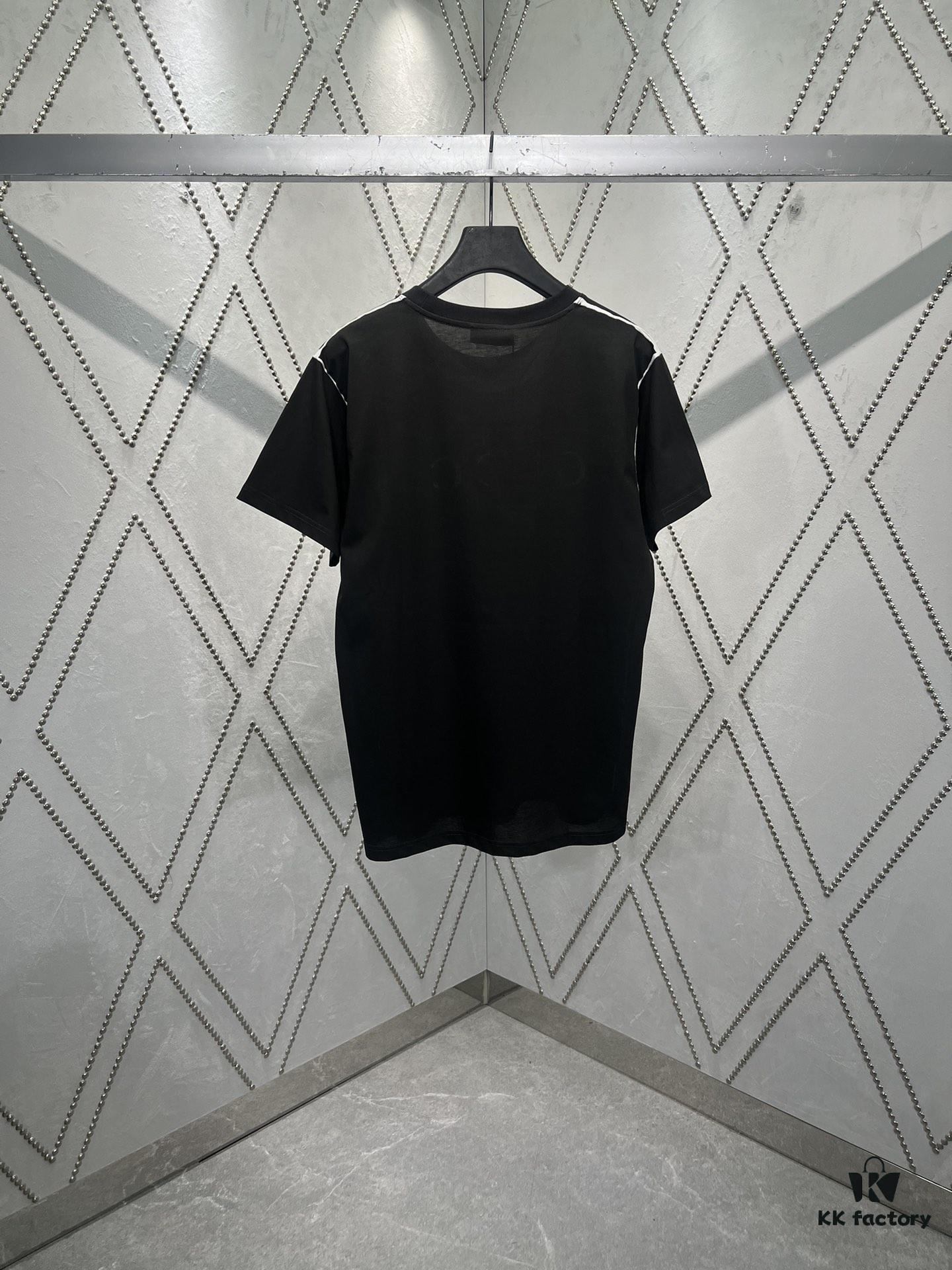 69313cda908475d562cd9b14 Gucci 25SS New Standard Fit Knit Cotton T-Shirt with Reflective Gucci Print