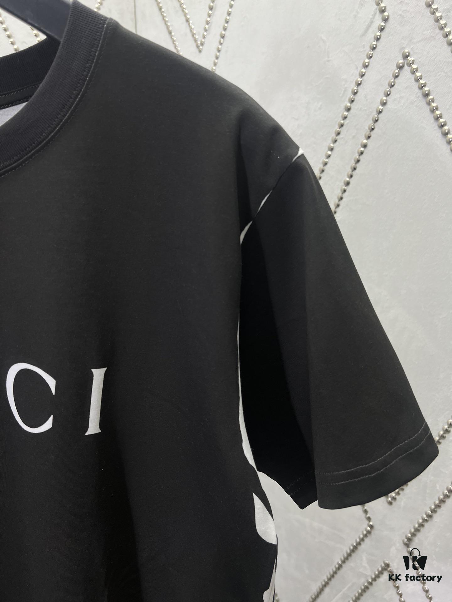 69313ce0908475d562cd9b16 Gucci 25SS New Standard Fit Knit Cotton T-Shirt with Reflective Gucci Print