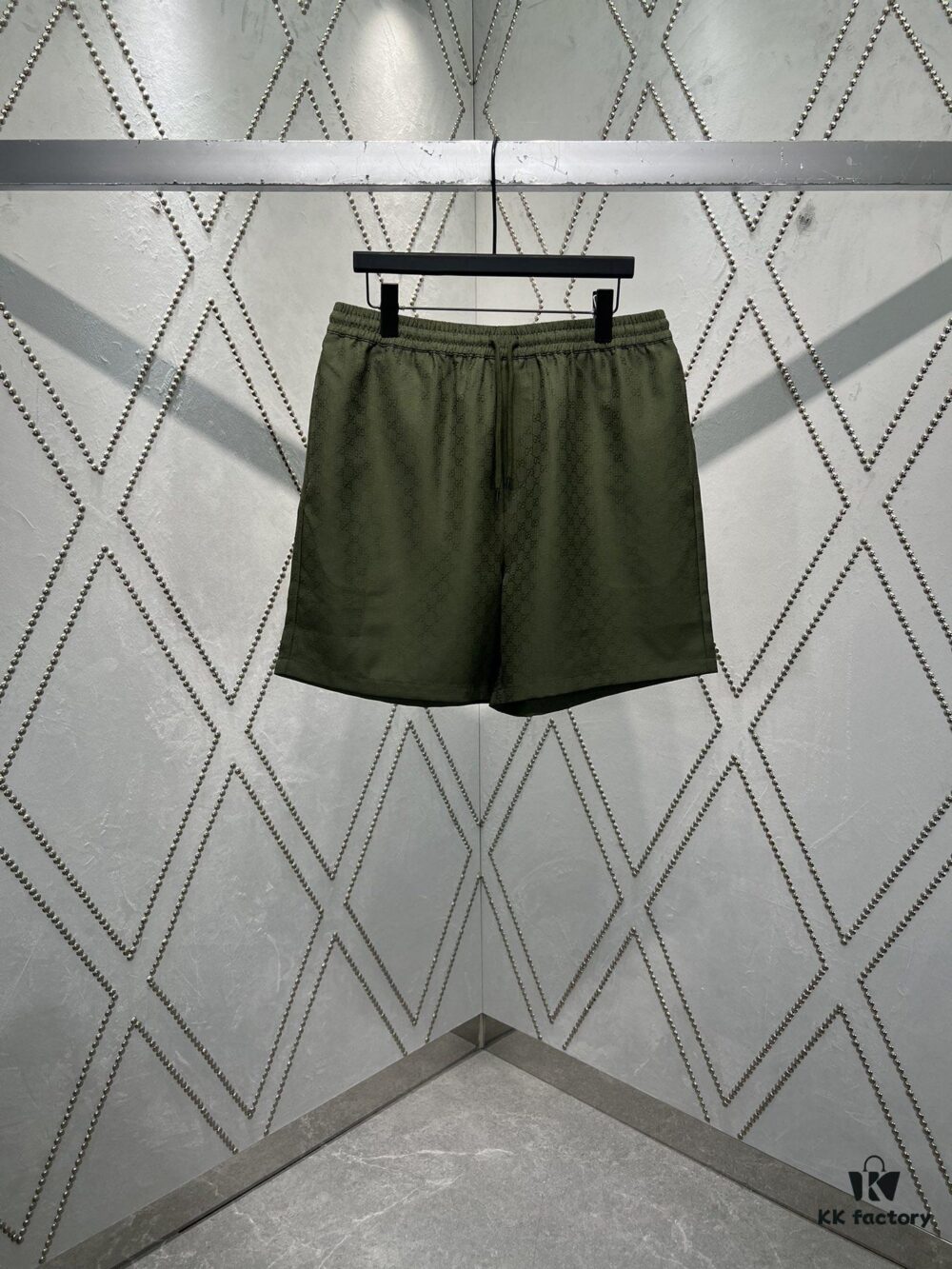 69313e62908475d562cd9b72 Gucci 25SS New Arrival Shorts Featuring the Iconic GG Pattern as a Tribute to Founder Guccio Gucci