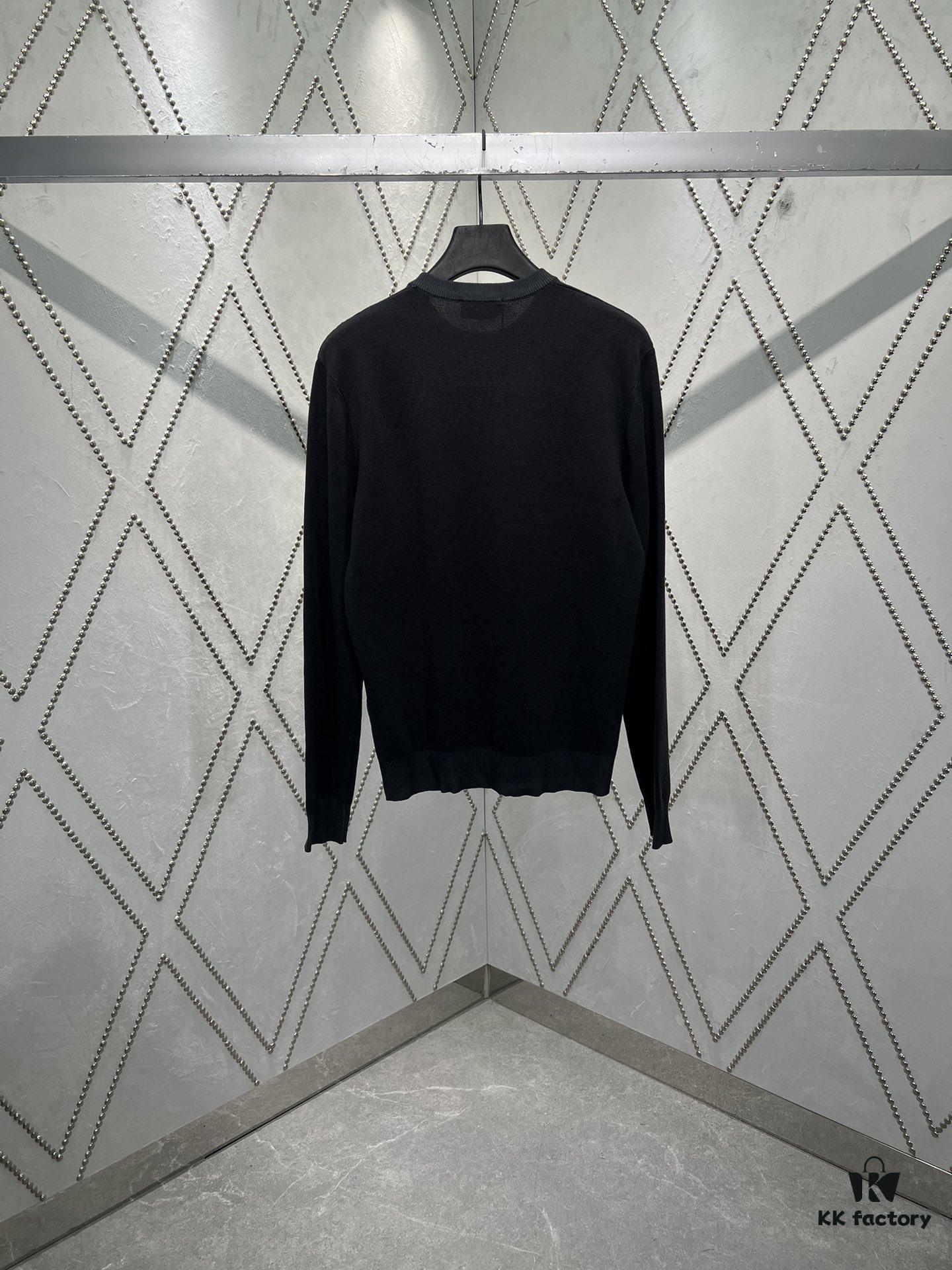 69313e81908475d562cd9b7e Gucci 25SS New Arrival Sweater Crafted from a Silk-Cotton Blend Knit Fabric, Embellished with Gucci Intarsia for Added Charm