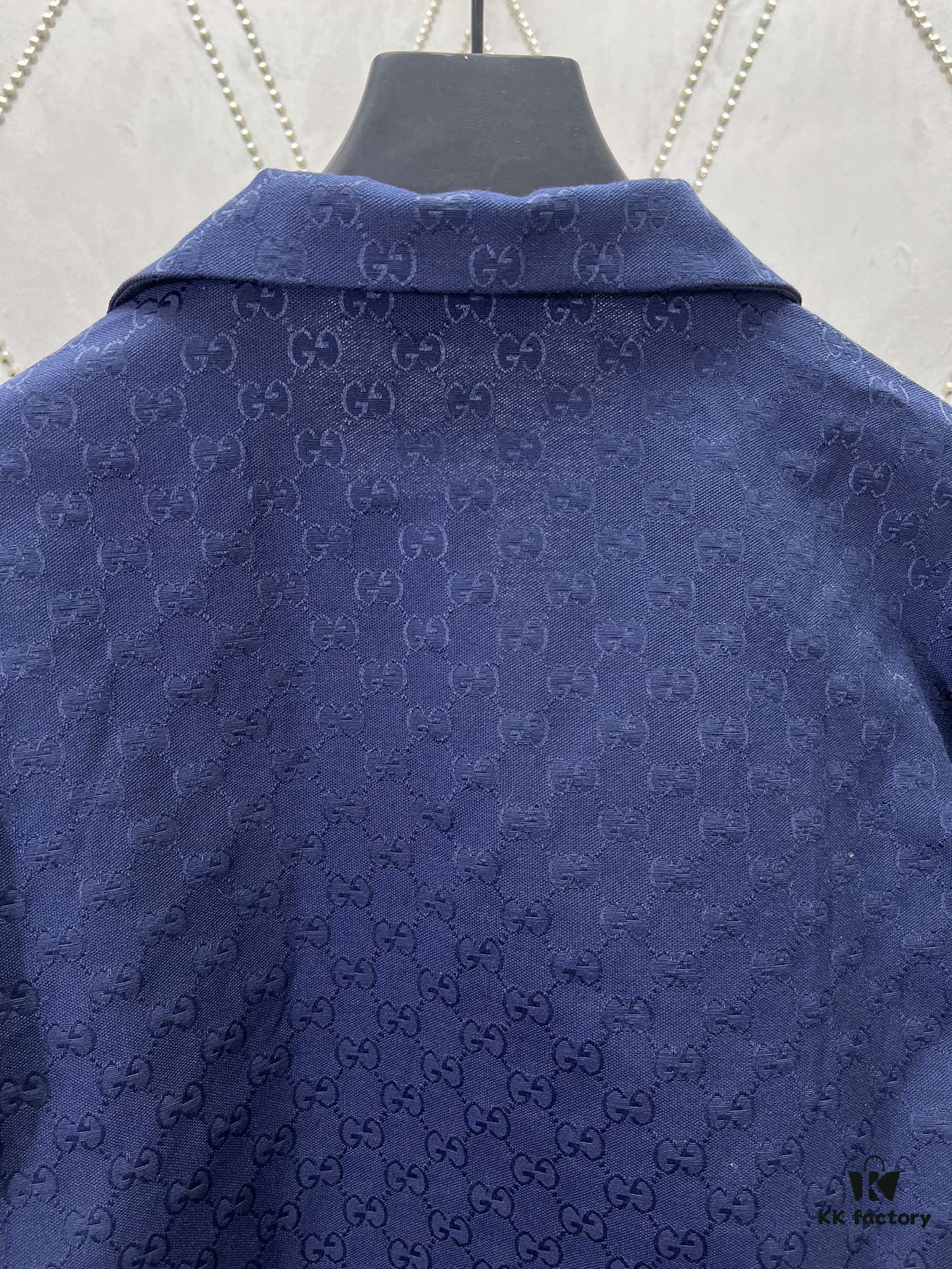 Gucci 25SS New Arrival Letter Interlocking Pattern Shirt Inspired by Founder Guccio Gucci's Name, Crafted in GG Canvas with Side Slits, Regular Fit