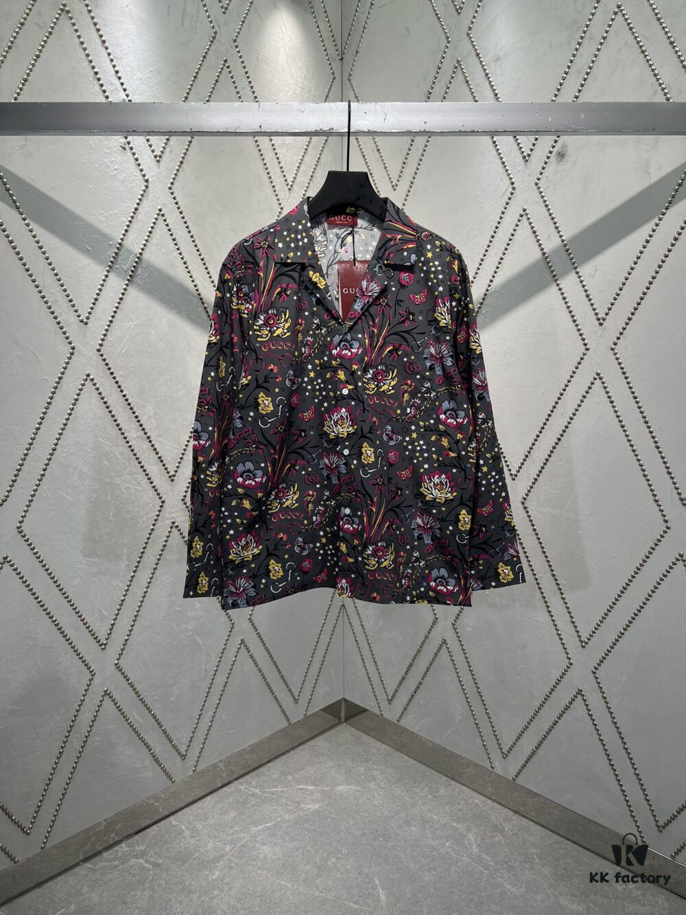 69313fce908475d562cd9bc7 G Brand 25SS New Arrival Floral Print Lapel Single-Breasted Long-Sleeve Shirt, High Version!
