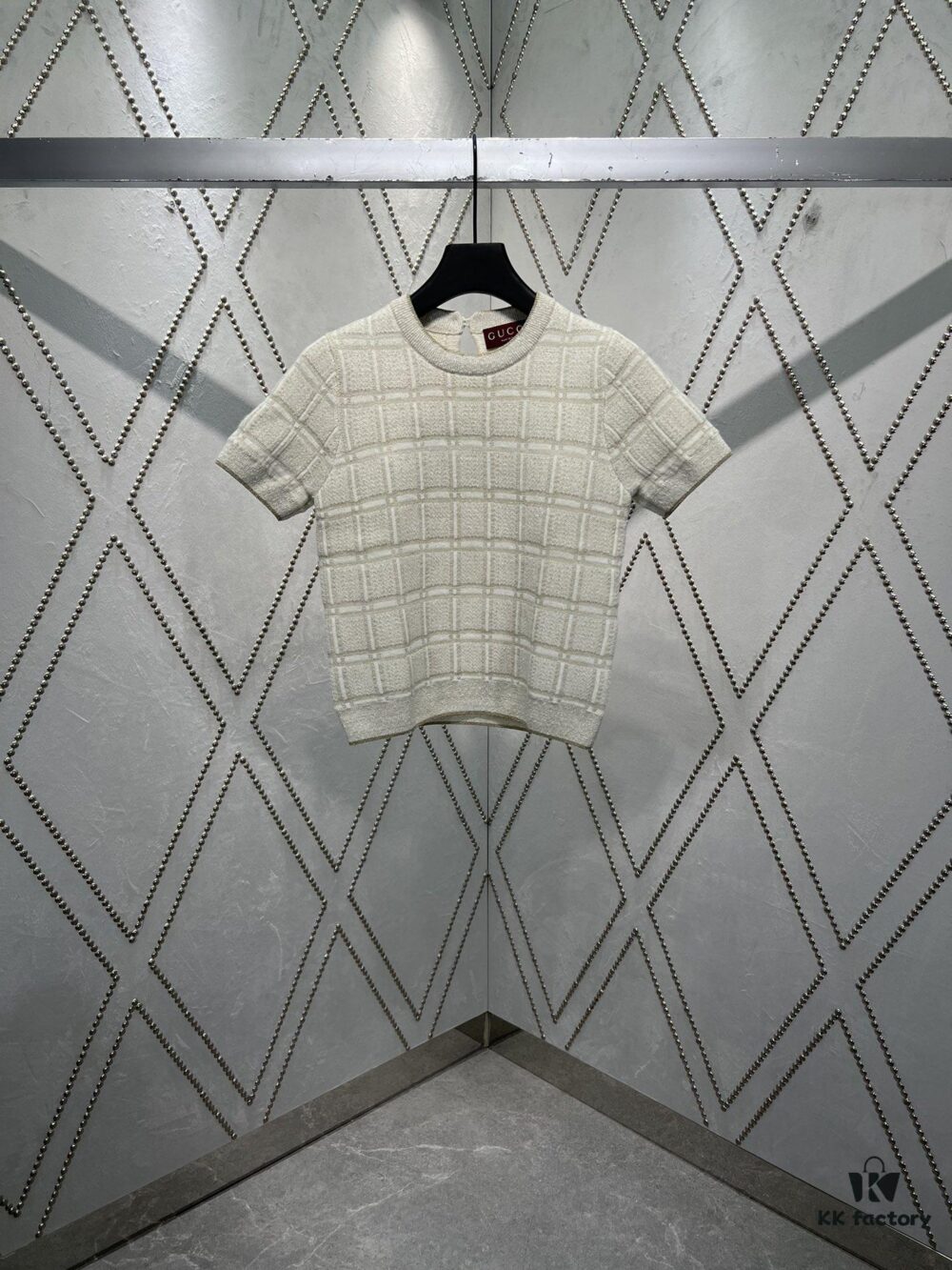 693140d6908475d562cd9c12 Gucci 25SS New Round Neck Cardigan Crafted from Premium Wool with Metallic Thread Geometric Jacquard Fabric, Featuring Interlocking Double G Round Buttons