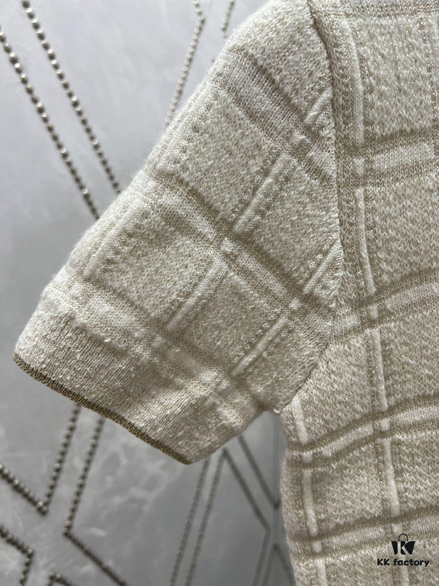 693140e5908475d562cd9c15 Gucci 25SS New Round Neck Cardigan Crafted from Premium Wool with Metallic Thread Geometric Jacquard Fabric, Featuring Interlocking Double G Round Buttons