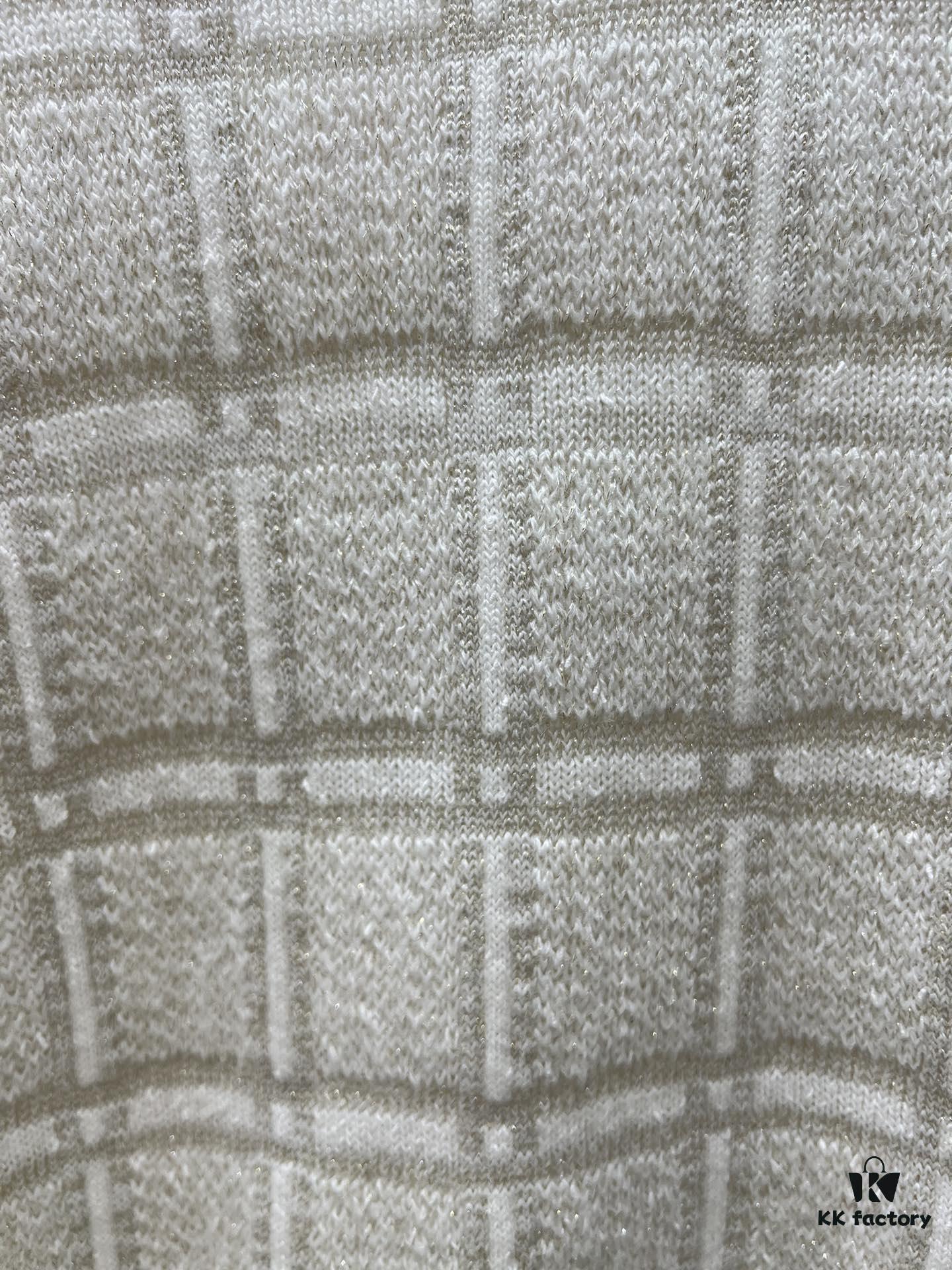 693140e6908475d562cd9c17 Gucci 25SS New Round Neck Cardigan Crafted from Premium Wool with Metallic Thread Geometric Jacquard Fabric, Featuring Interlocking Double G Round Buttons