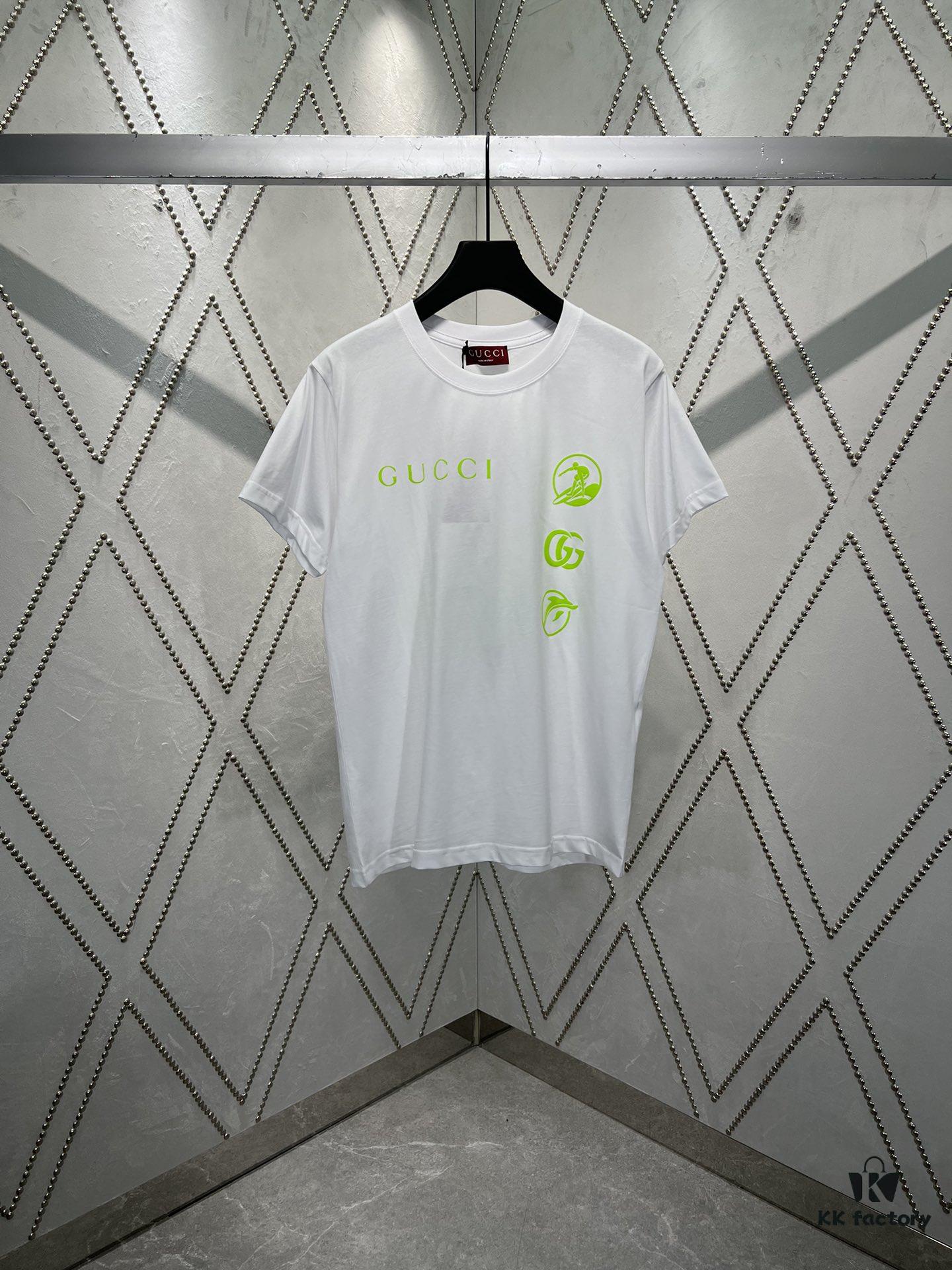 69314162908475d562cd9c21 Gucci 25SS New Arrival Oversized T-Shirt Crafted from Garment-Dyed Knit Cotton, Featuring Gucci Logo Print on the Front and Gucci Surfer Print on the Back