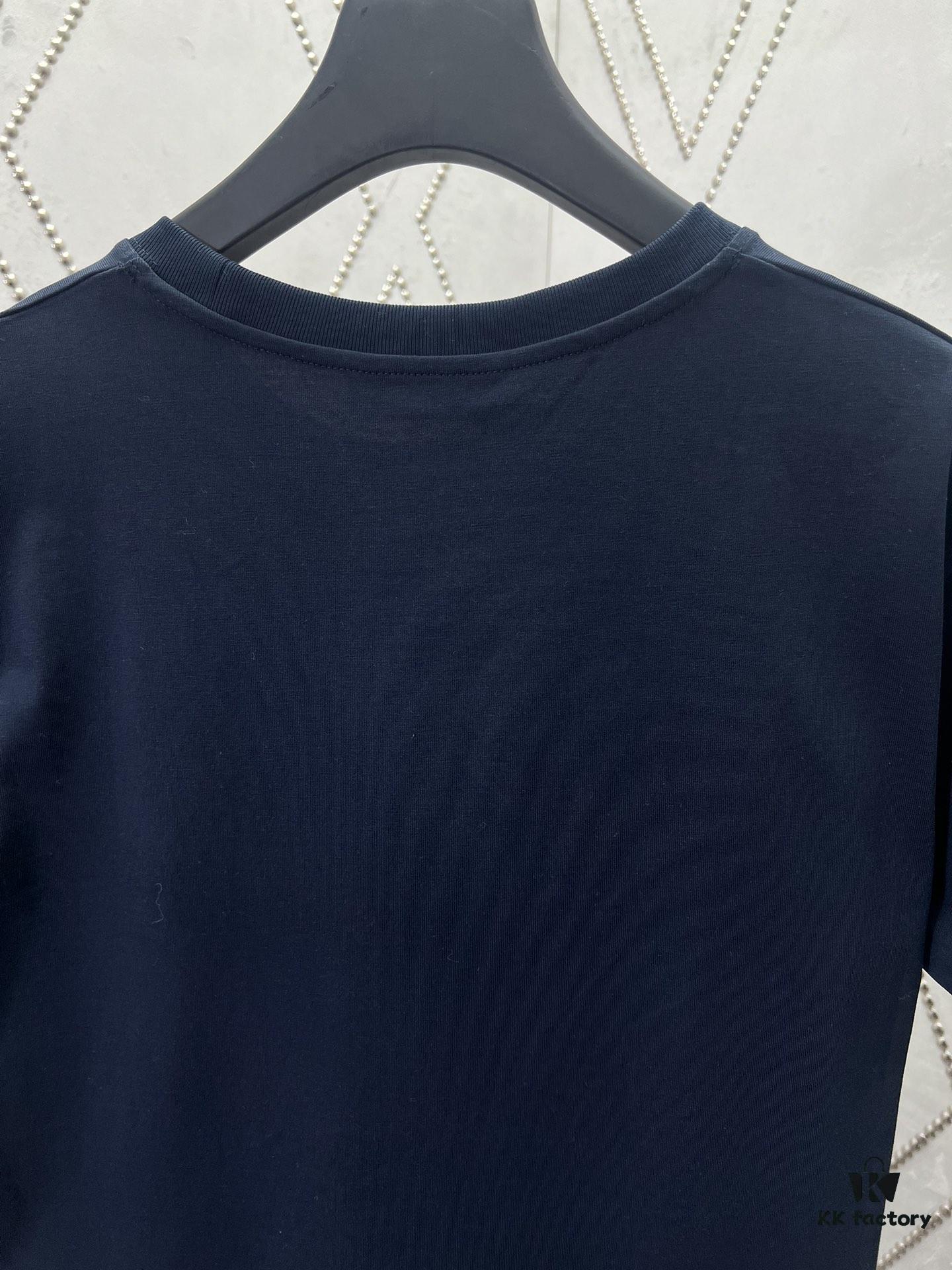 693141b9908475d562cd9c2d Gucci 25SS New Regular Fit T-Shirt Made of Knitted Cotton with Gucci Web Stripe Flag Print