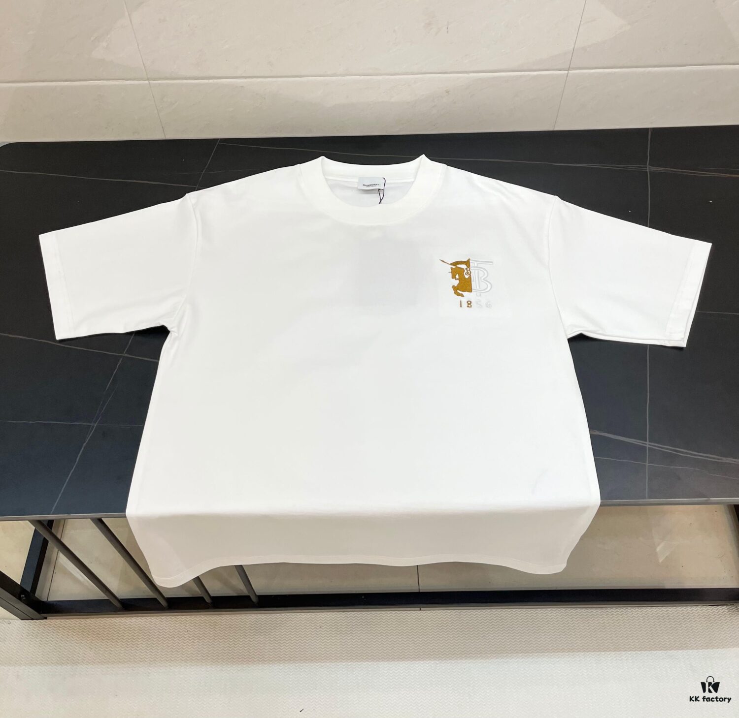 69314287908475d562cd9c76 BURBERRY Logo Embroidered Short-Sleeve T-Shirt