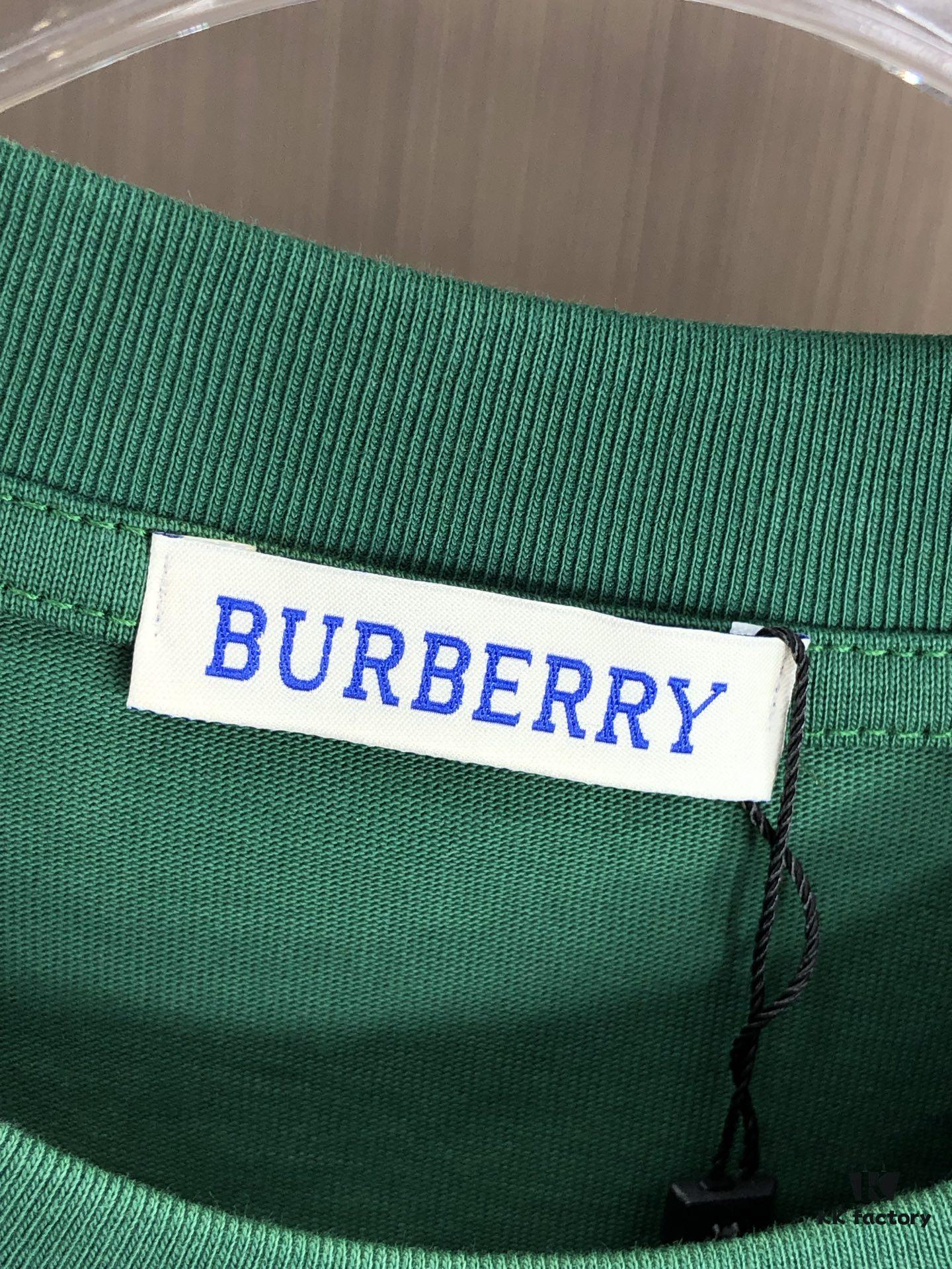 693142a6908475d562cd9c7e BURBERRY 2025 Spring/Summer New Arrival Round Neck Short Sleeve T-Shirt with All-Over Dot Print, Made from 320g Double-Yarn Combed Cotton Fabric, Slightly Loose Fit, Soft and Substantial Fabric Texture, Unisex Design
