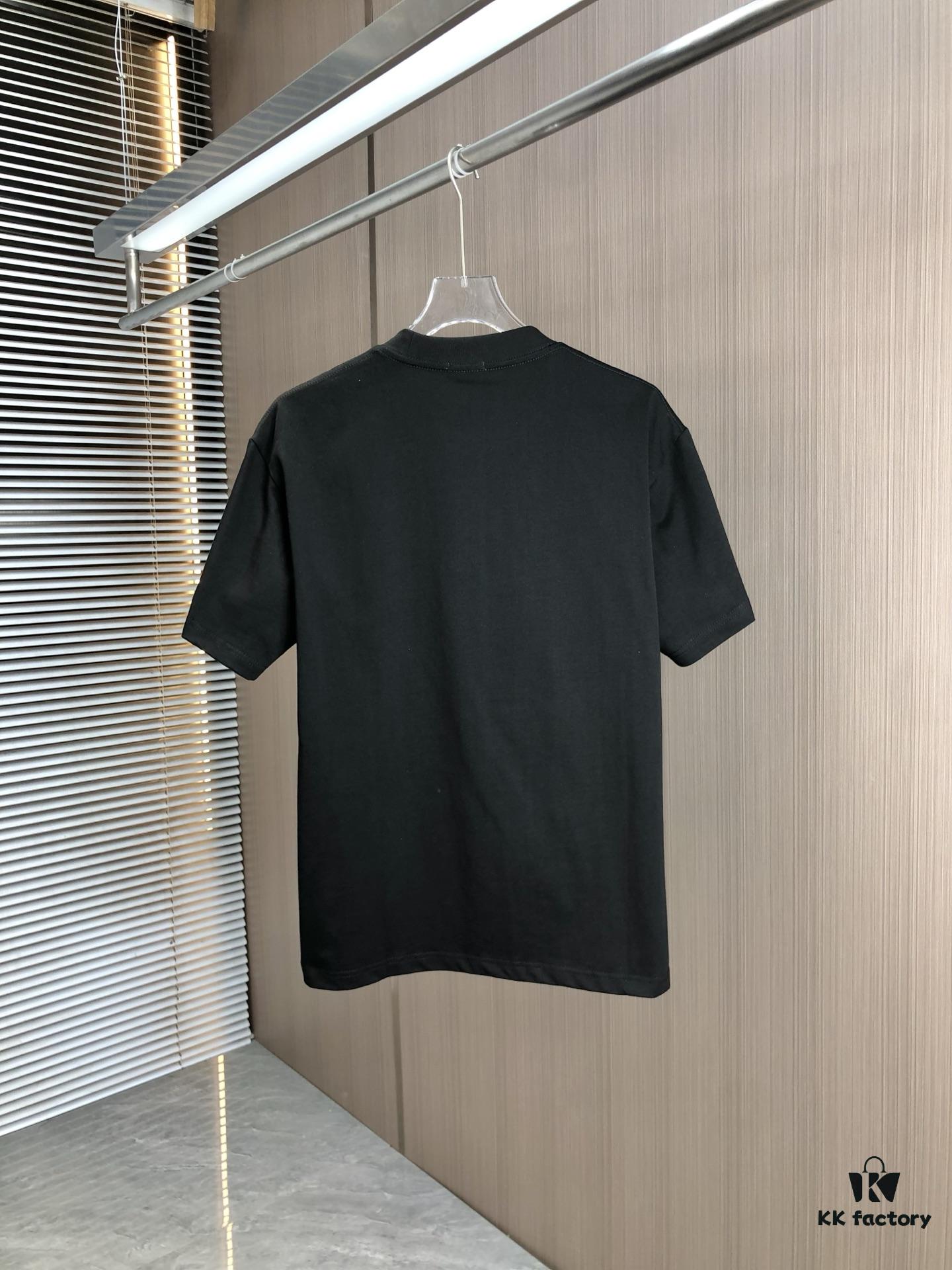 693143b0908475d562cd9c9a BURBERRY 2025 Spring/Summer New Arrival Round Neck Short Sleeve T-Shirt with Contrasting Embroidery, 320g Double Combed Cotton Fabric, Slightly Loose Unisex Fit