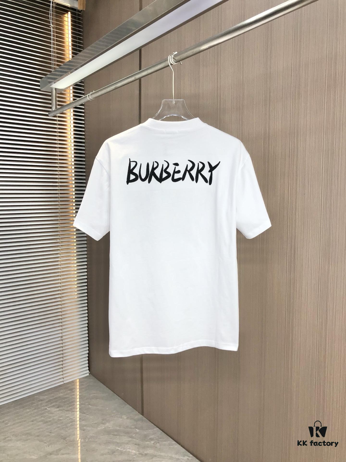 6931443b908475d562cd9cbf BURBERRY 2025 Spring/Summer New Arrival Round Neck Short Sleeve T-Shirt with Equestrian Chain Embroidery, 320g Double Combed Cotton Fabric, Slightly Loose Unisex Fit