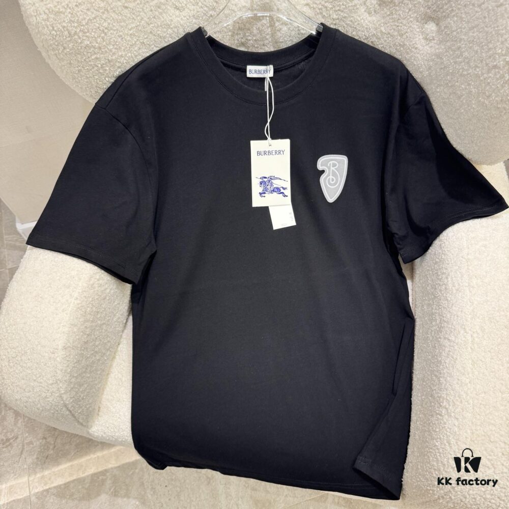 6931449b908475d562cd9cce Burberry Foil-Embossed and Embroidered Horse Logo Short Sleeve T-Shirt Unisex