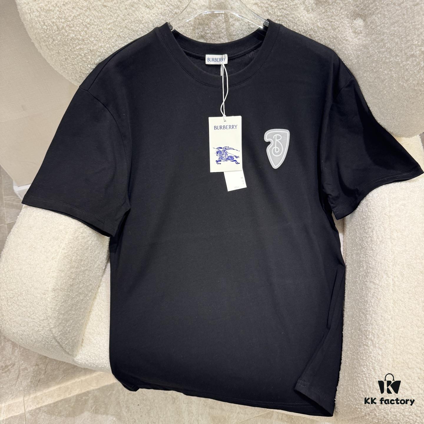 Burberry Foil-Embossed and Embroidered Horse Logo Short Sleeve T-Shirt Unisex