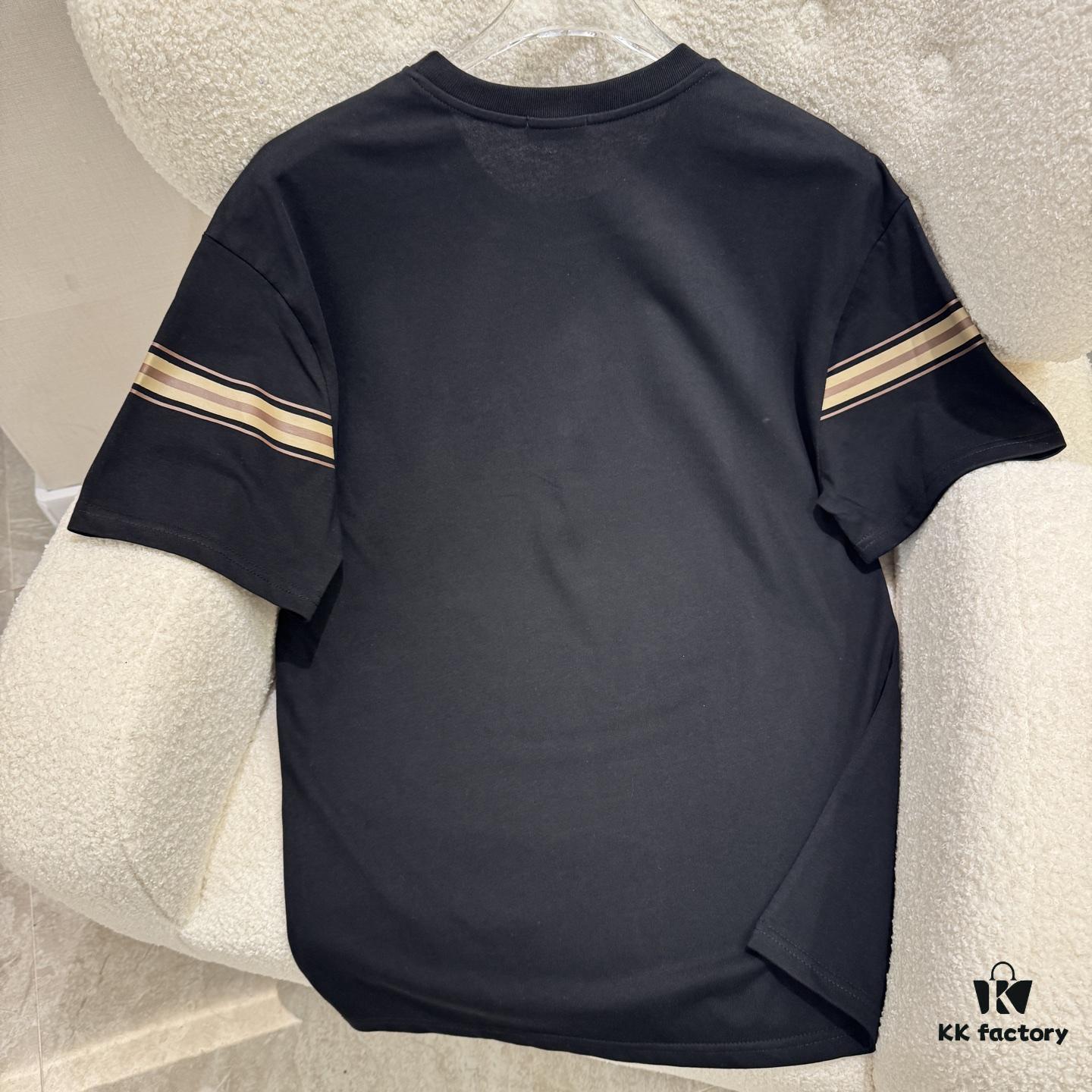 6931458e908475d562cd9cf8 BURBERRY 2025 Spring-Summer New Arrival Short Sleeve T-Shirt, Runway-Inspired Fashion Casual Tee with Designer Logo, Premium 100% Cotton