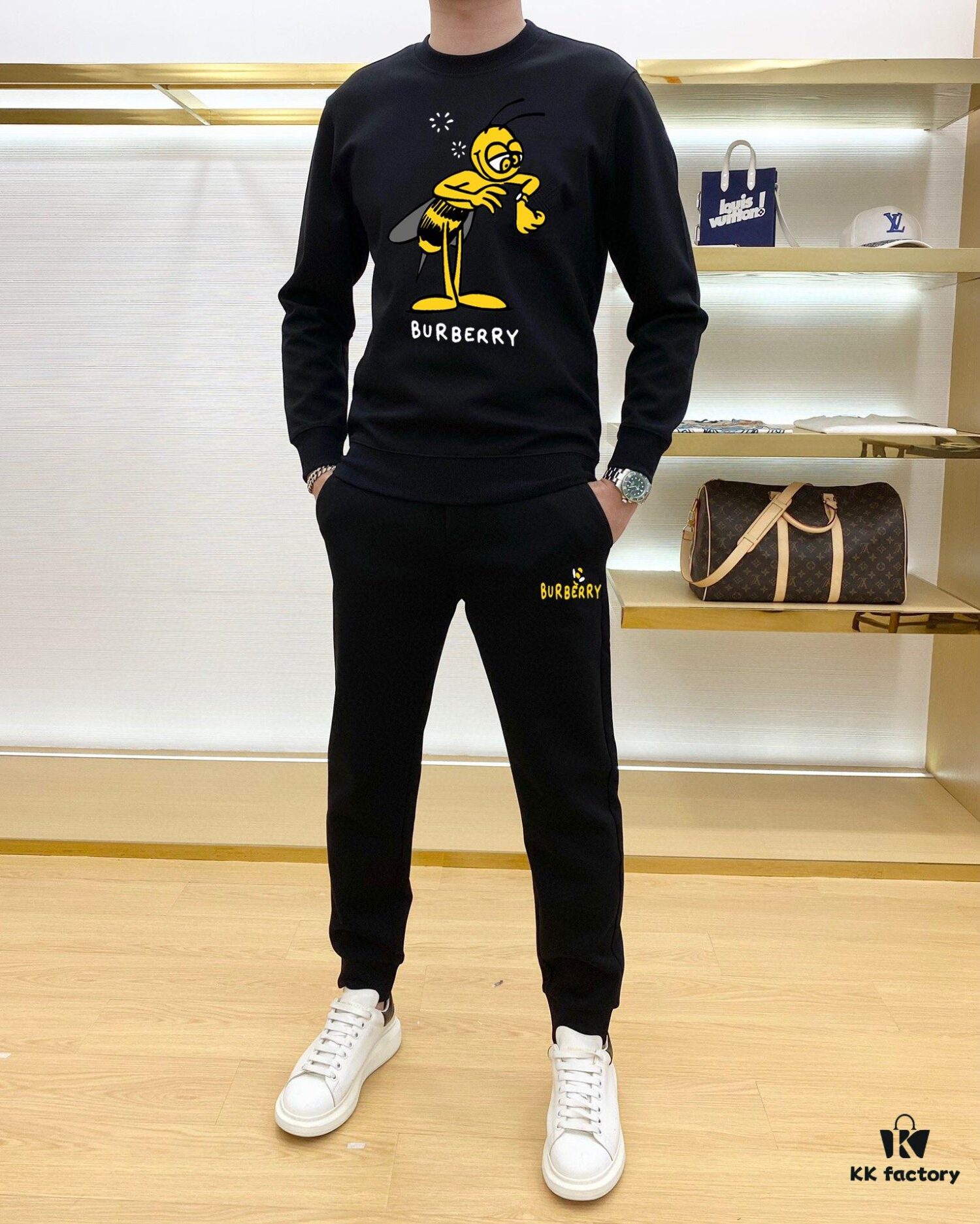 BURBERRY (Bao Bao Li) Premium Hoodie Set - 2025 New Arrival, 100% Natural High-Quality Roman Cotton, Elegant and Comfortable Unisex Fit