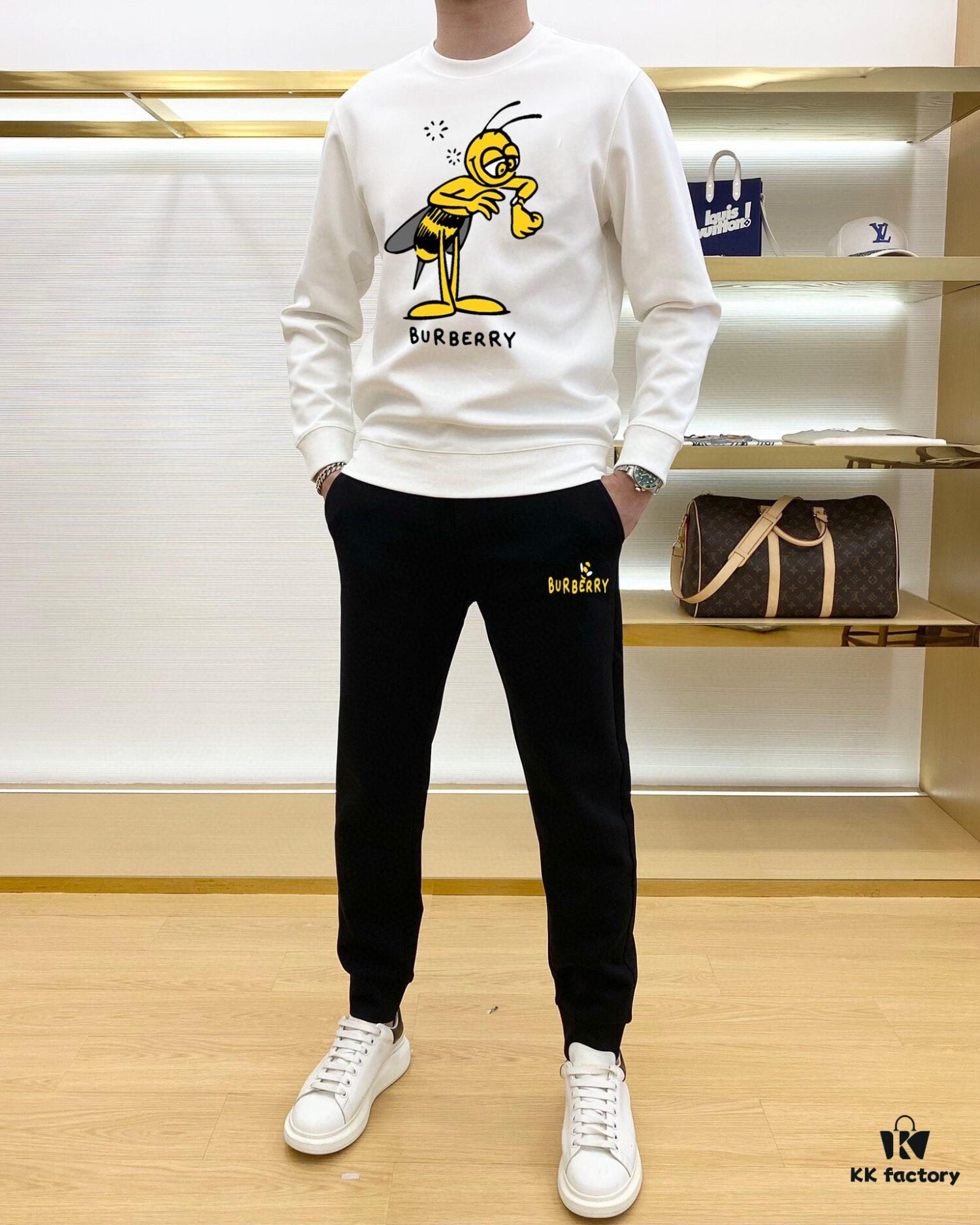 BURBERRY (Bao Bao Li) Premium Hoodie Set - 2025 New Arrival, 100% Natural High-Quality Roman Cotton, Elegant and Comfortable Unisex Fit