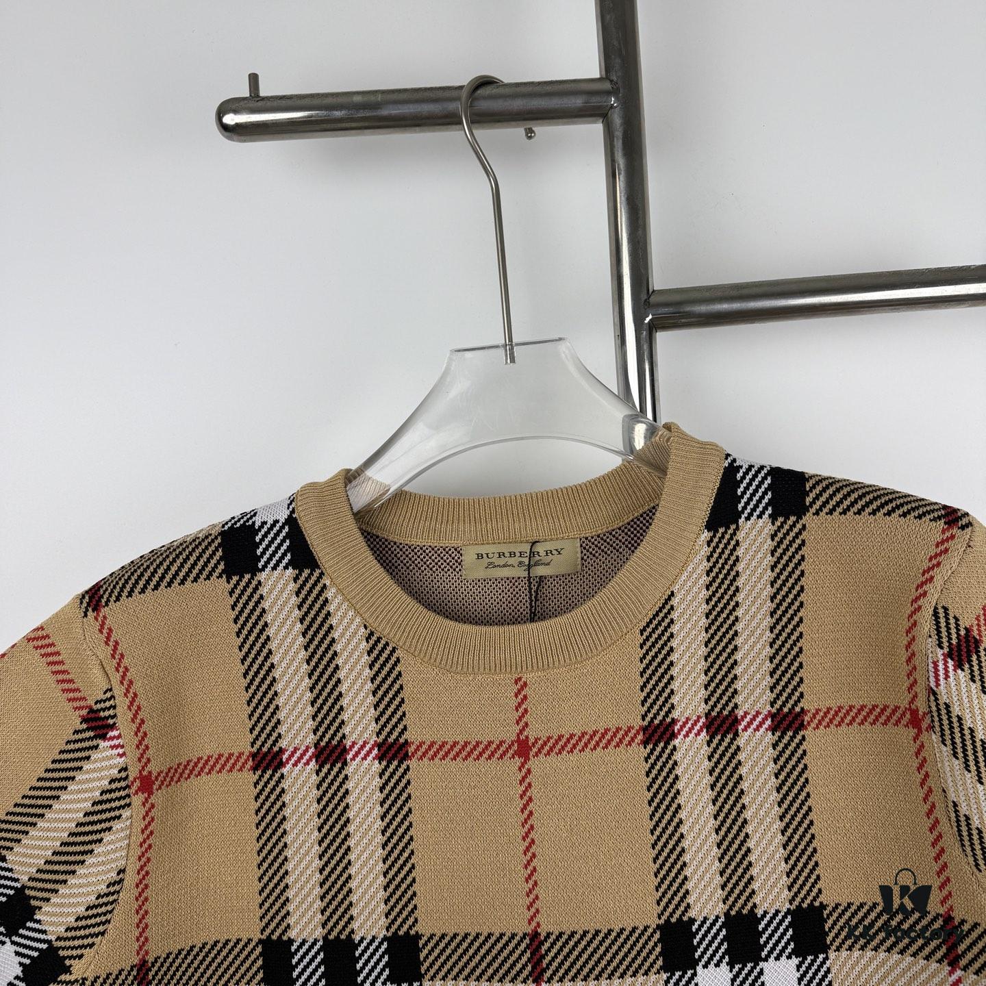 69314728908475d562cd9d72 New Burberry 23SS Classic Evergreen Plaid Knit Short-Sleeve Unisex