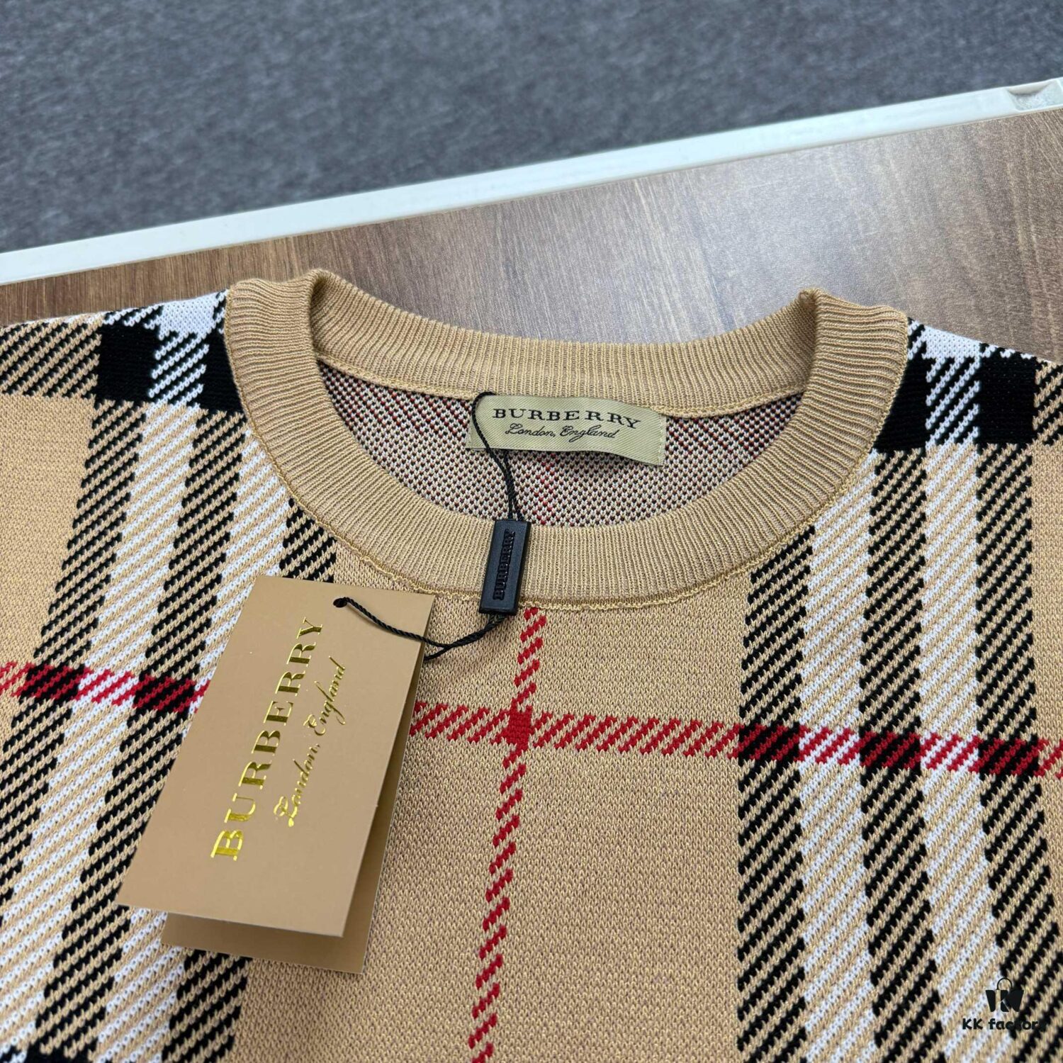 69314731908475d562cd9d75 New Burberry 23SS Classic Evergreen Plaid Knit Short-Sleeve Unisex
