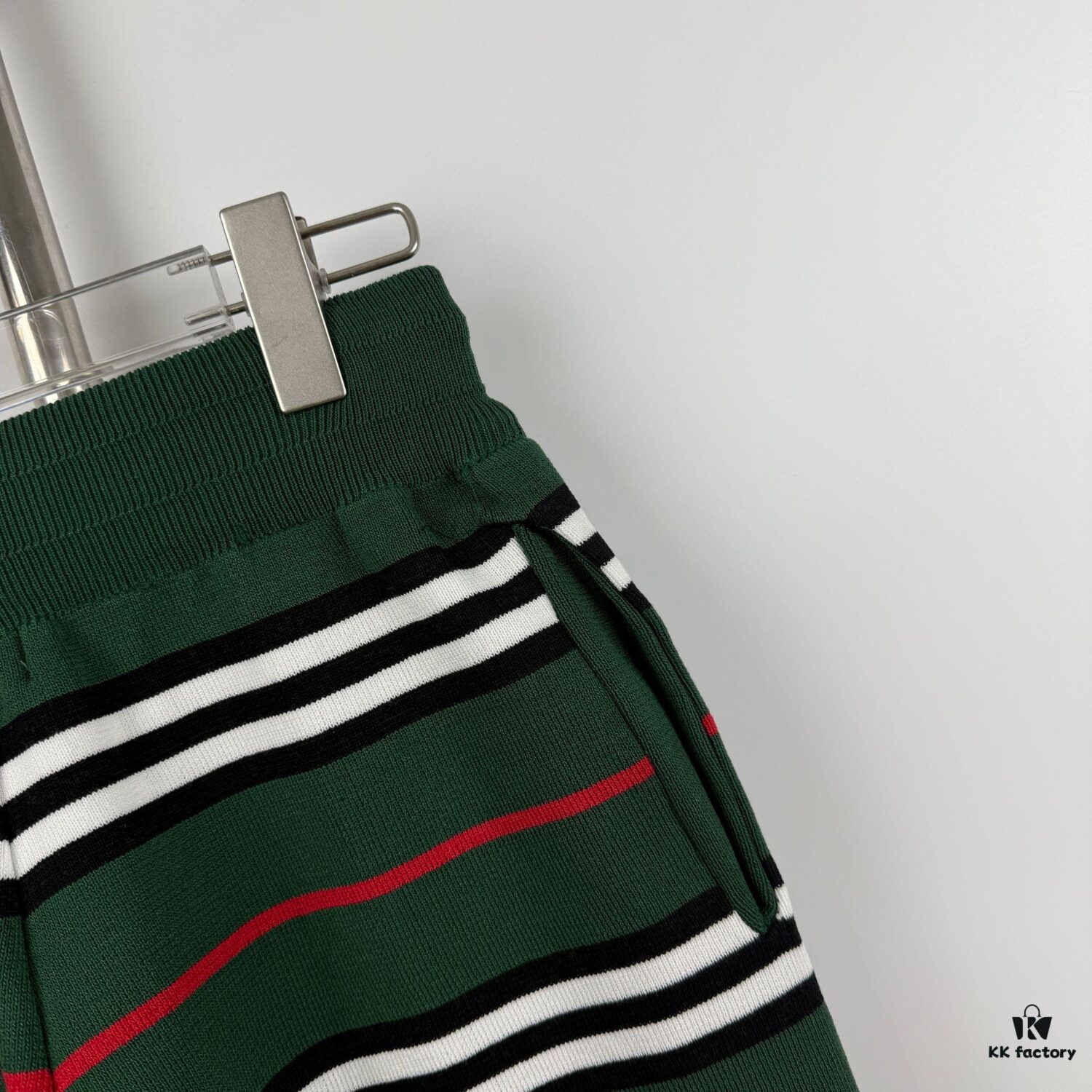 69314752908475d562cd9d7e New Burberry Classic Green Striped Knit Straight Shorts Unisex