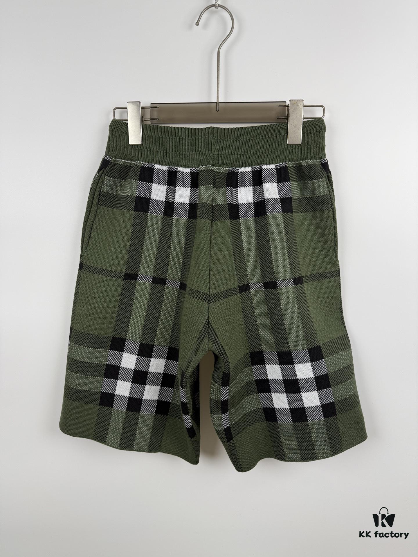 69314832908475d562cd9da1 New BURBERRY Classic Check Knit Shorts Unisex