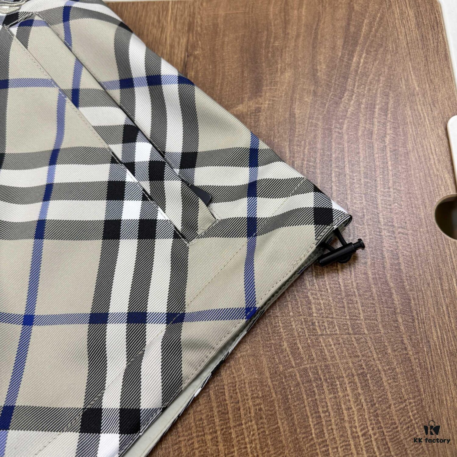 New Burberry Plaid Knight Horse Double-Sided Lightweight Hooded Jacket