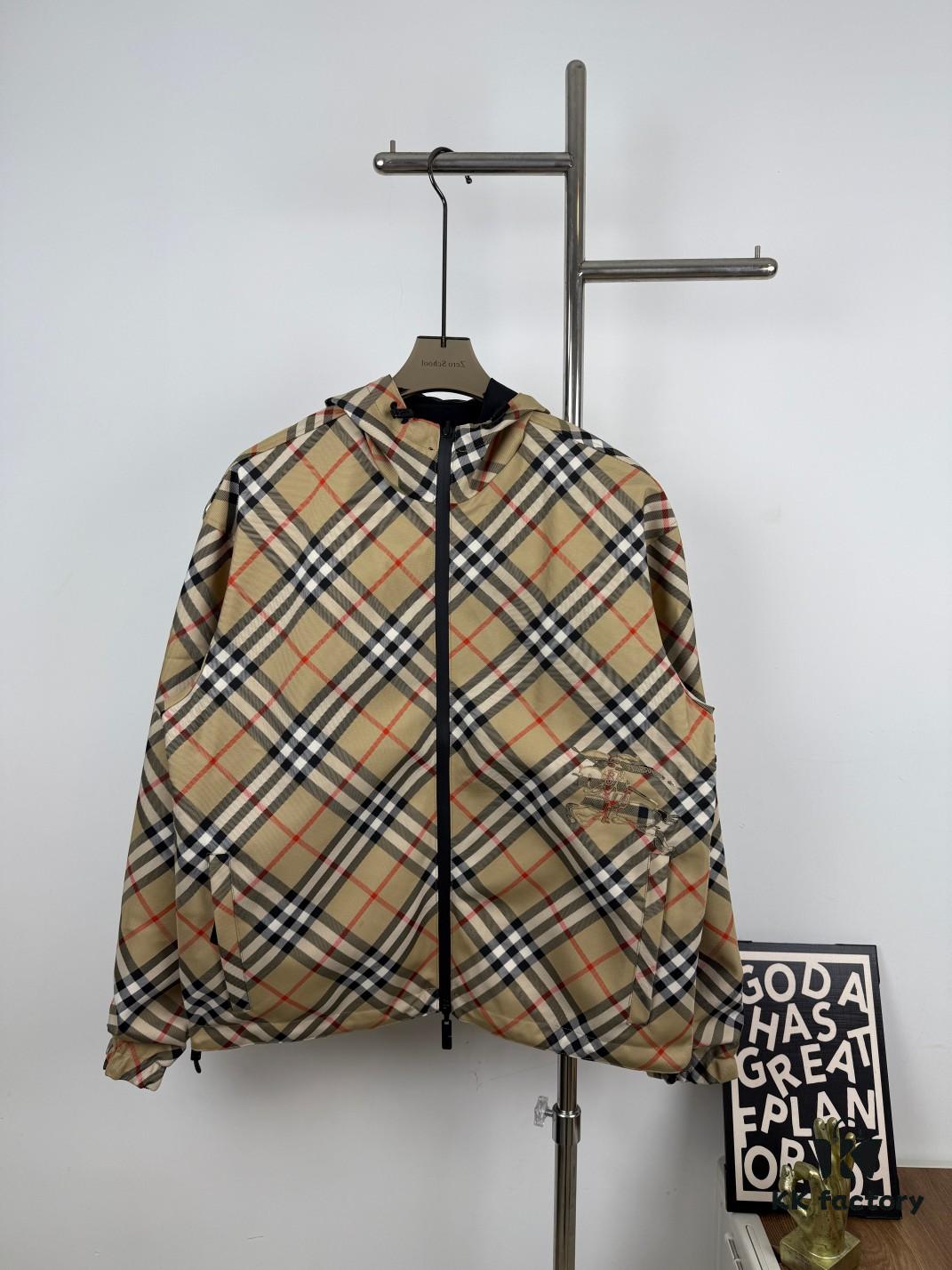 693149de908475d562cd9e0e New Burberry Check Pattern Knight Horse Double-Sided Lightweight Hooded Jacket