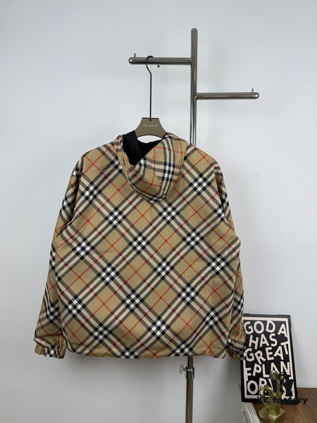 693149e3908475d562cd9e0f New Burberry Check Pattern Knight Horse Double-Sided Lightweight Hooded Jacket