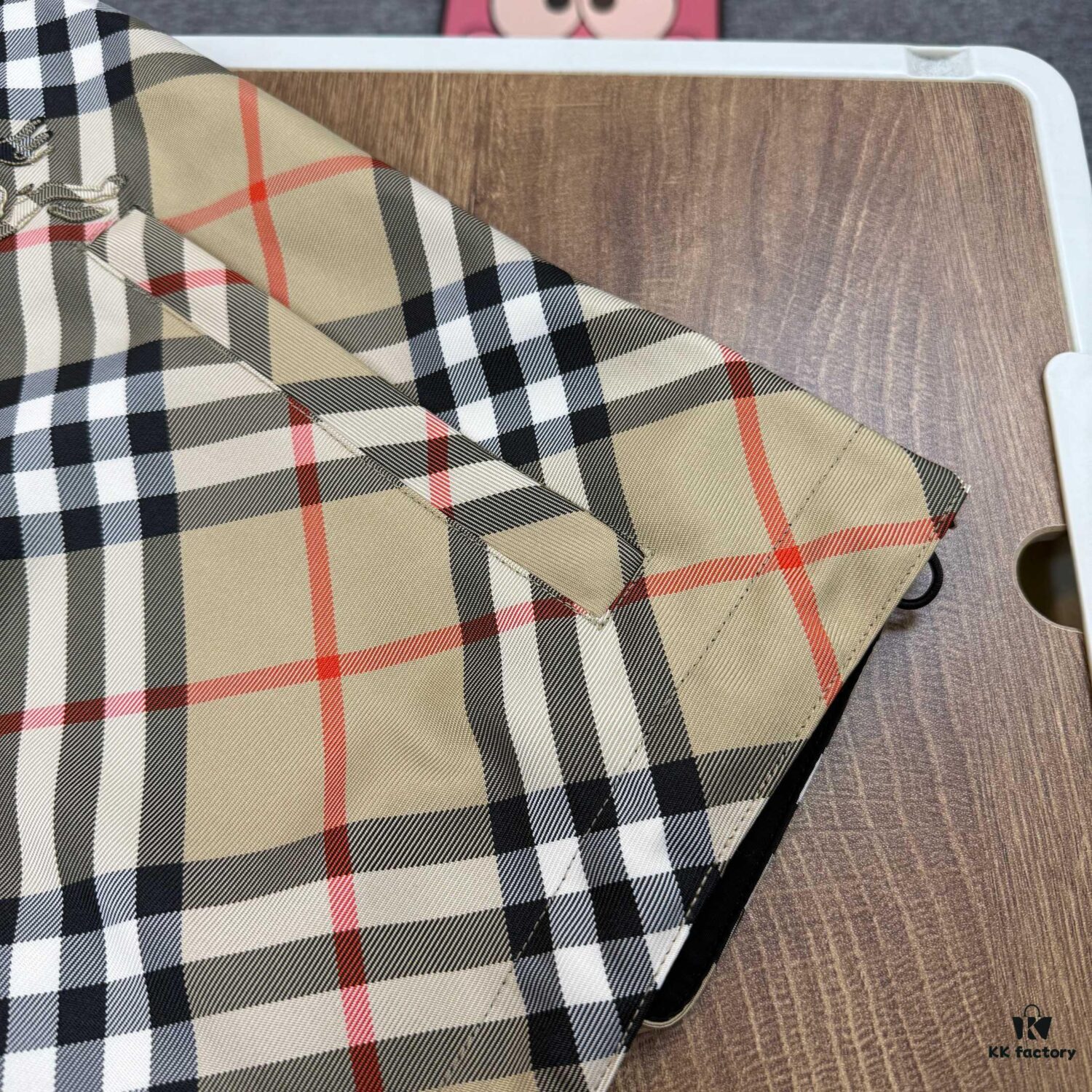 693149fb908475d562cd9e16 New Burberry Check Pattern Knight Horse Double-Sided Lightweight Hooded Jacket