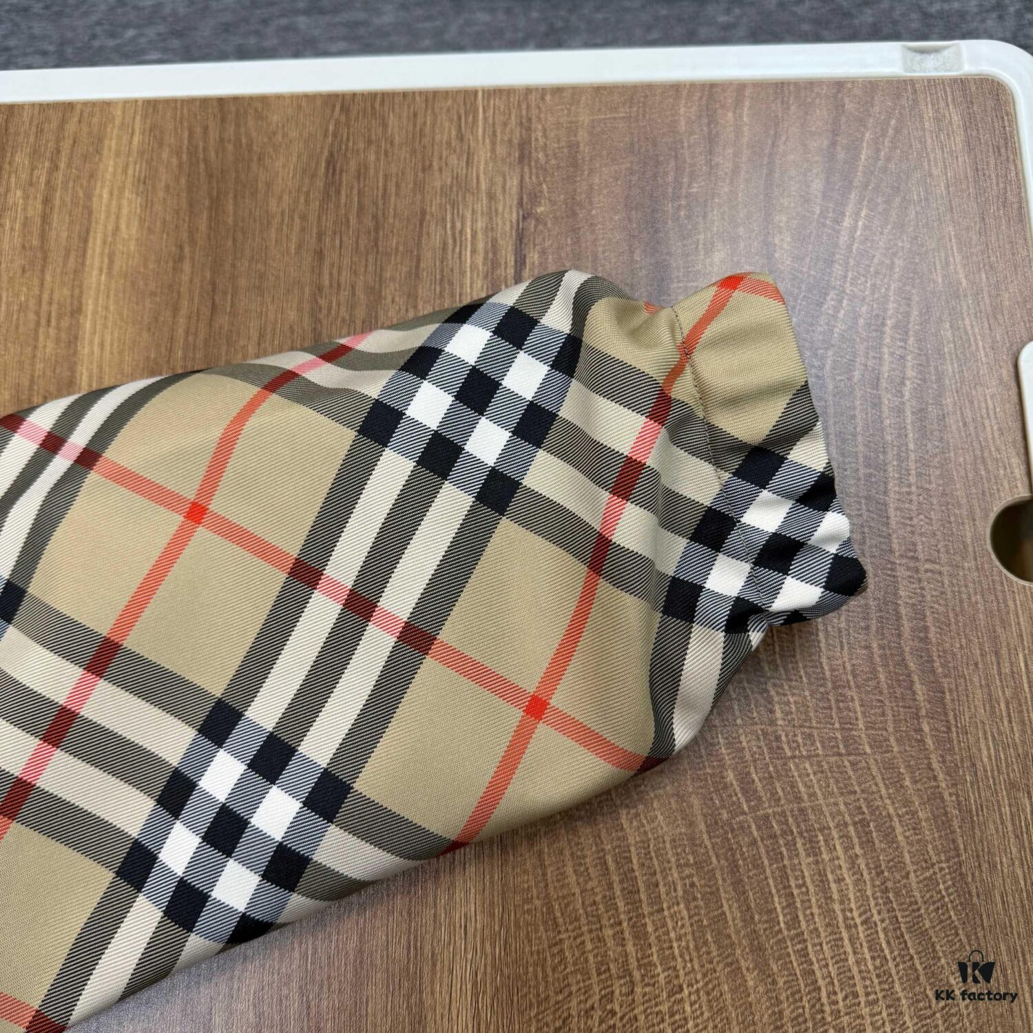 693149fb908475d562cd9e18 New Burberry Check Pattern Knight Horse Double-Sided Lightweight Hooded Jacket