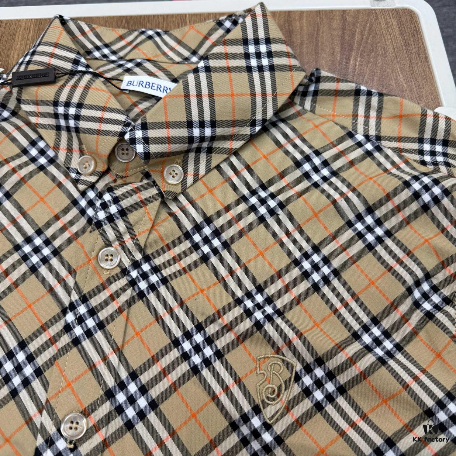 69314a2e908475d562cd9e25 New Burberry 24SS Embroidered Check Cotton Shirt