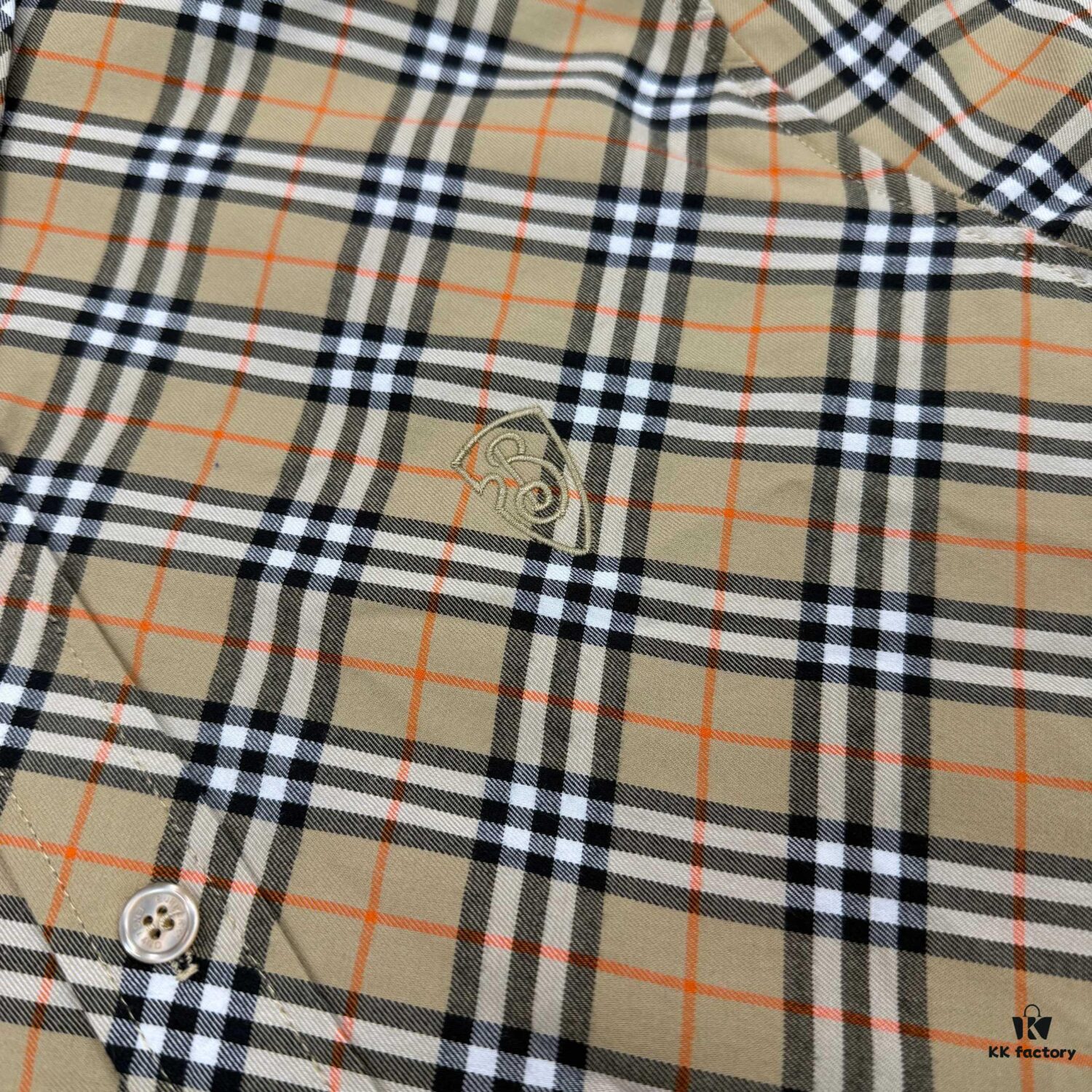 69314a3c908475d562cd9e29 New Burberry 24SS Embroidered Check Cotton Shirt