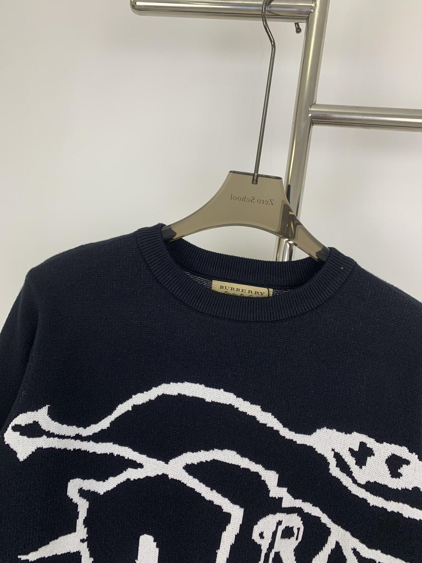 69314a5e908475d562cd9e36 New BURBERRY BBR 24SS Limited Edition Equestrian Knight Black Horse Jacquard Knitwear Unisex Crew Neck Sweater