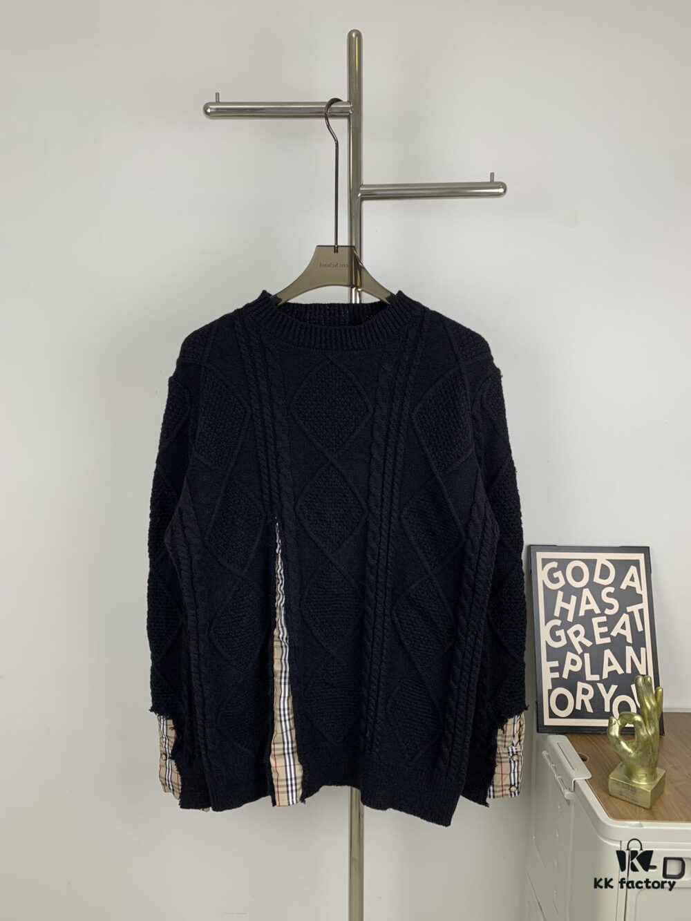 69314a7a908475d562cd9e3f New Burberry 2024 Fall/Winter Black Patchwork Sweater Unisex Classic Plaid Design Hand-Cut Distressed Detail High-Density Knitwear