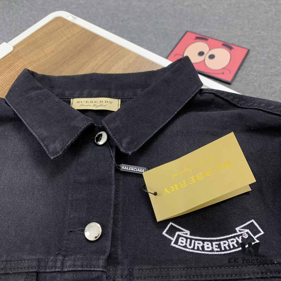 69314bb7908475d562cd9e77 New Burberry & Supreme 2024 Collaborative Embroidered Horse Motif Denim Jacket Unisex