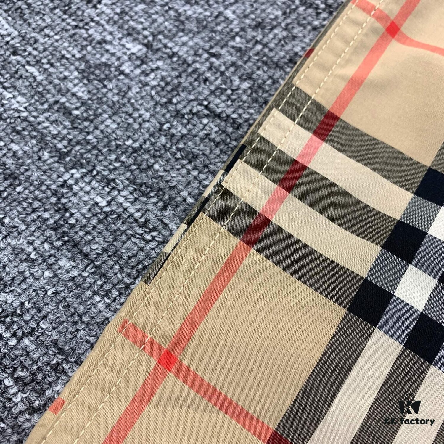 69314c30908475d562cd9e9e New Burberry Classic Stripe Long-Sleeve Shirt, Iconic BBR Brand Checkered Pattern Shirt, Best-Selling Counter Style