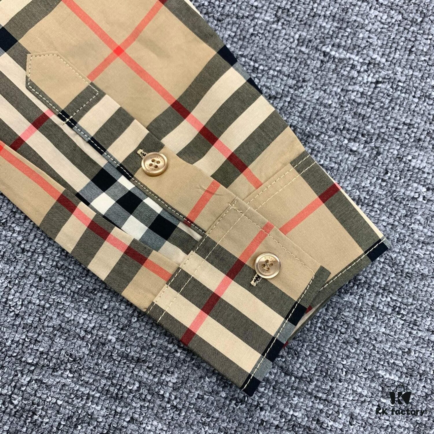 69314c4a908475d562cd9ea5 New Burberry Classic Stripe Long-Sleeve Shirt, Iconic BBR Brand Checkered Pattern Shirt, Best-Selling Counter Style
