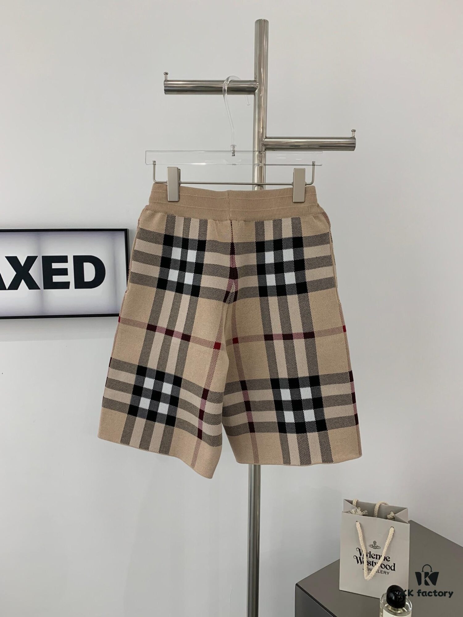 69314cc2908475d562cd9ebe New BURBERRY Classic Plaid Knit Shorts Unisex