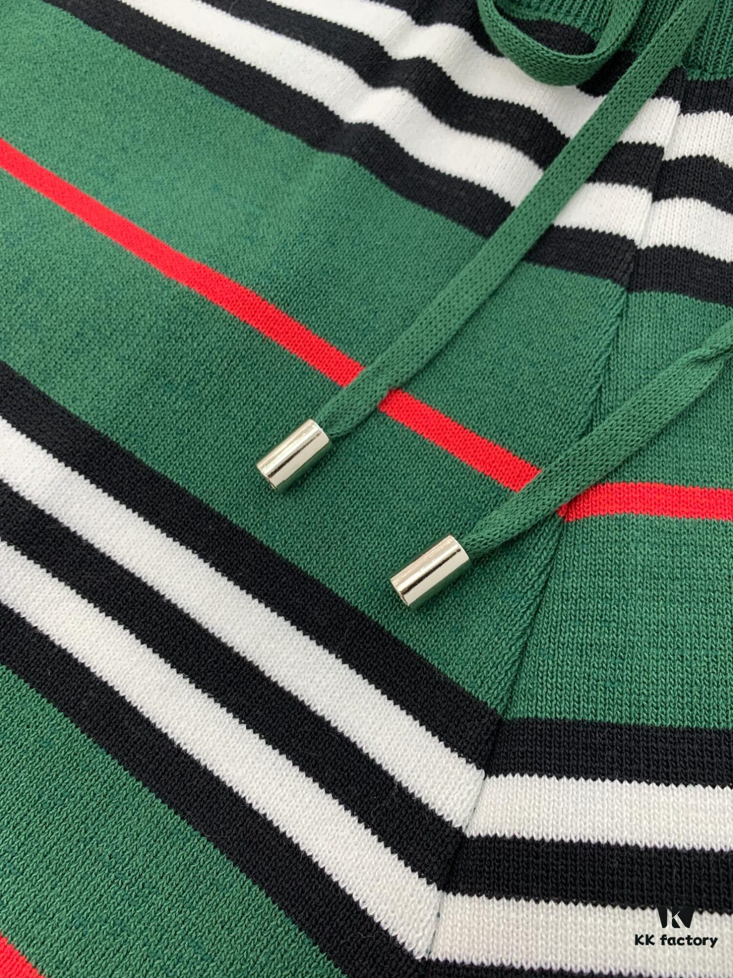 69314d0b908475d562cd9ecb New Burberry Classic Green Striped Knit Straight Shorts Unisex