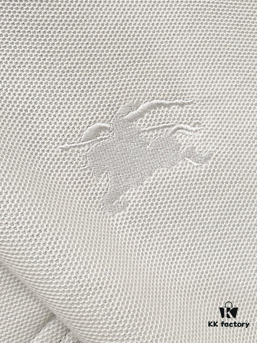 69314dbe908475d562cd9ee9 Burberry, 2025 Latest Short Sleeve T-Shirt, Stylish and Handsome with Exquisite Embroidered Logo on Chest, Simple and Versatile Design