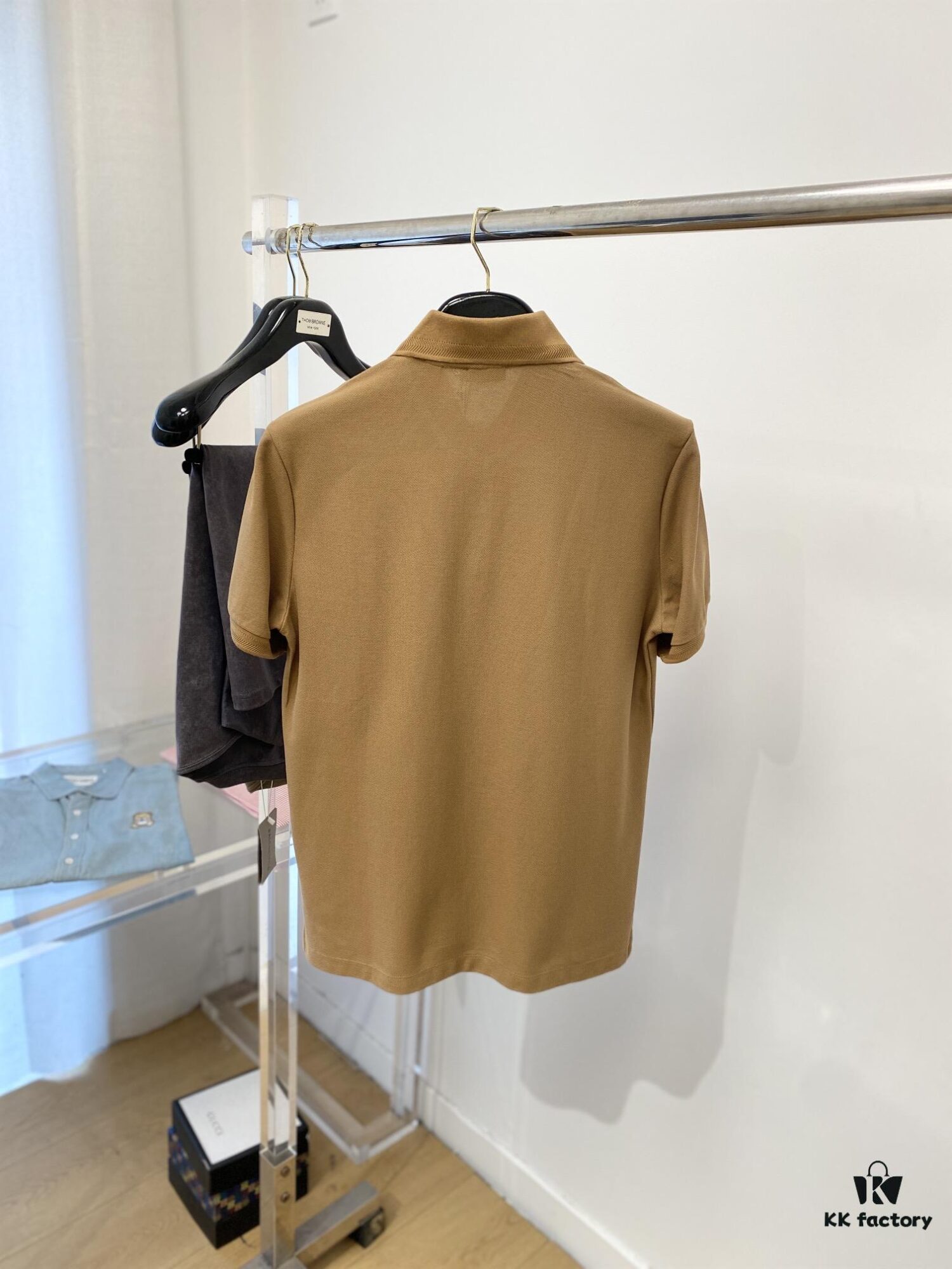 69314e46908475d562cd9f08 Burberry, 2025 Latest Short Sleeve T-Shirt, Stylish and Fashionable with Exquisite Embroidered Logo on Chest, Simple and Versatile Design