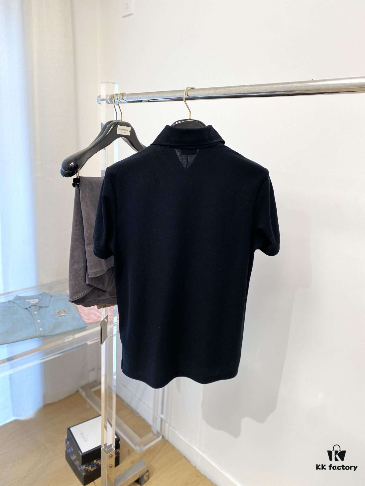 69314eb4908475d562cd9f28 Burberry, 2025 Latest Short Sleeve T-Shirt, Stylish and Handsome with Exquisite Embroidered Logo on Chest, Minimalist and Versatile Design