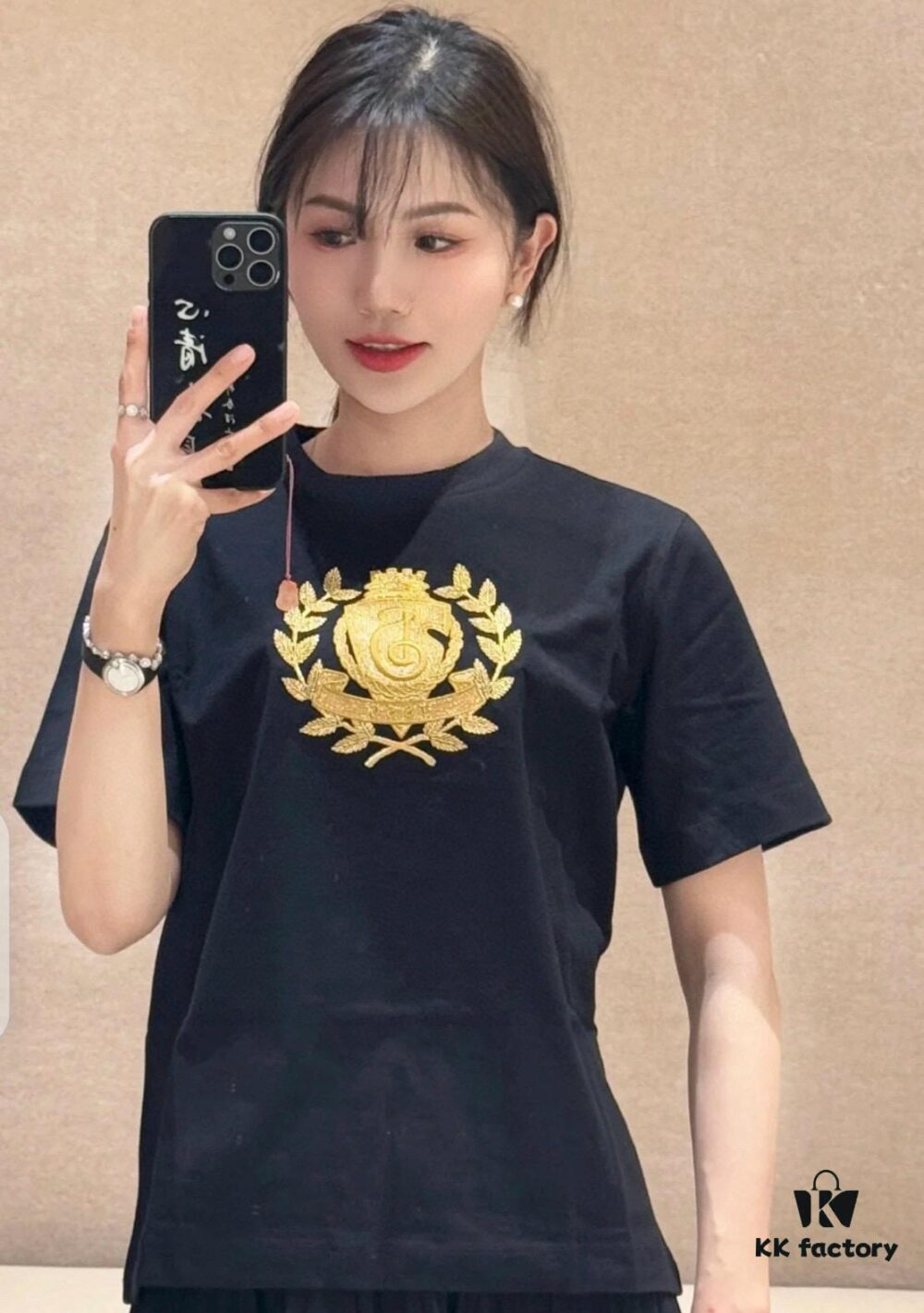 69314ed6908475d562cd9f31 Burberry, 2025 Latest Short Sleeve T-Shirt, Stylish and Handsome with Exquisite Embroidered Logo on Chest, Simple and Versatile Design