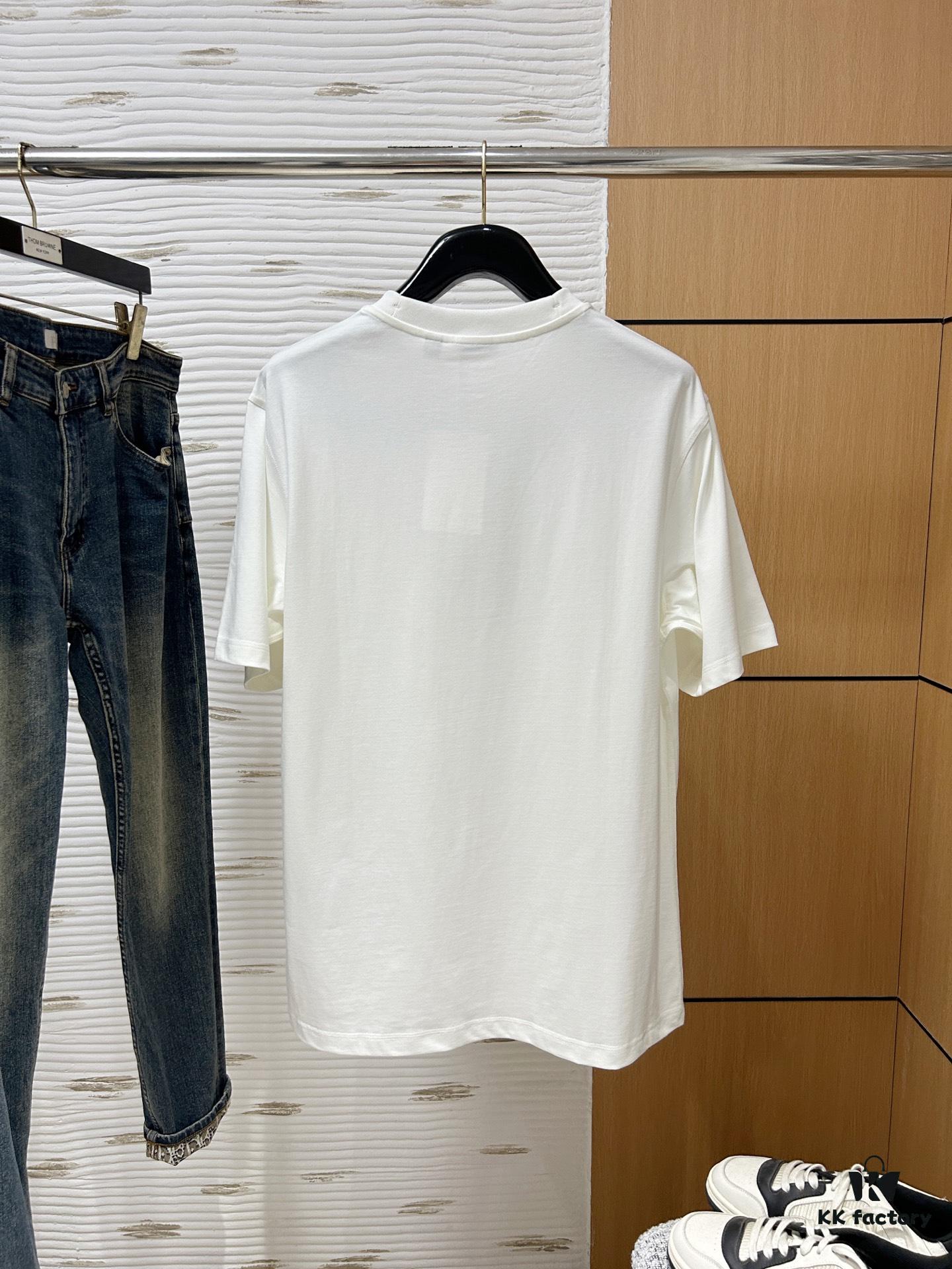 69314eeb908475d562cd9f36 Burberry, 2025 Latest Short Sleeve T-Shirt, Stylish and Fashionable with Exquisite Embroidered Logo on Chest, Simple and Versatile Design