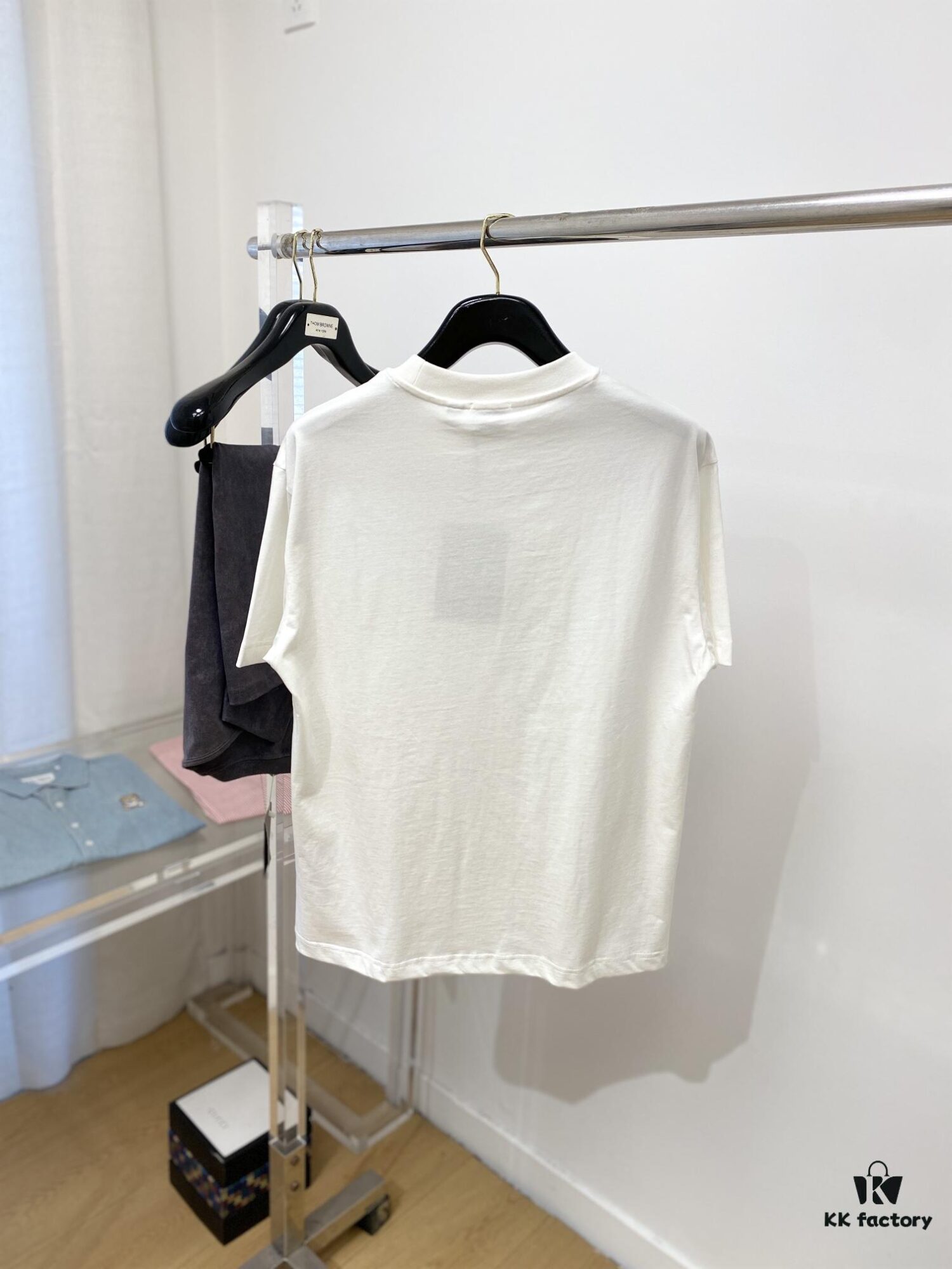 69314f17908475d562cd9f43 Burberry, 2025 Newest Short Sleeve T-Shirt, Stylish and Handsome with Exquisite Embroidered Logo, Simple and Versatile Design